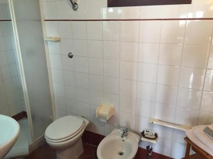 Toilet in Agriturismo Monte Due Torri