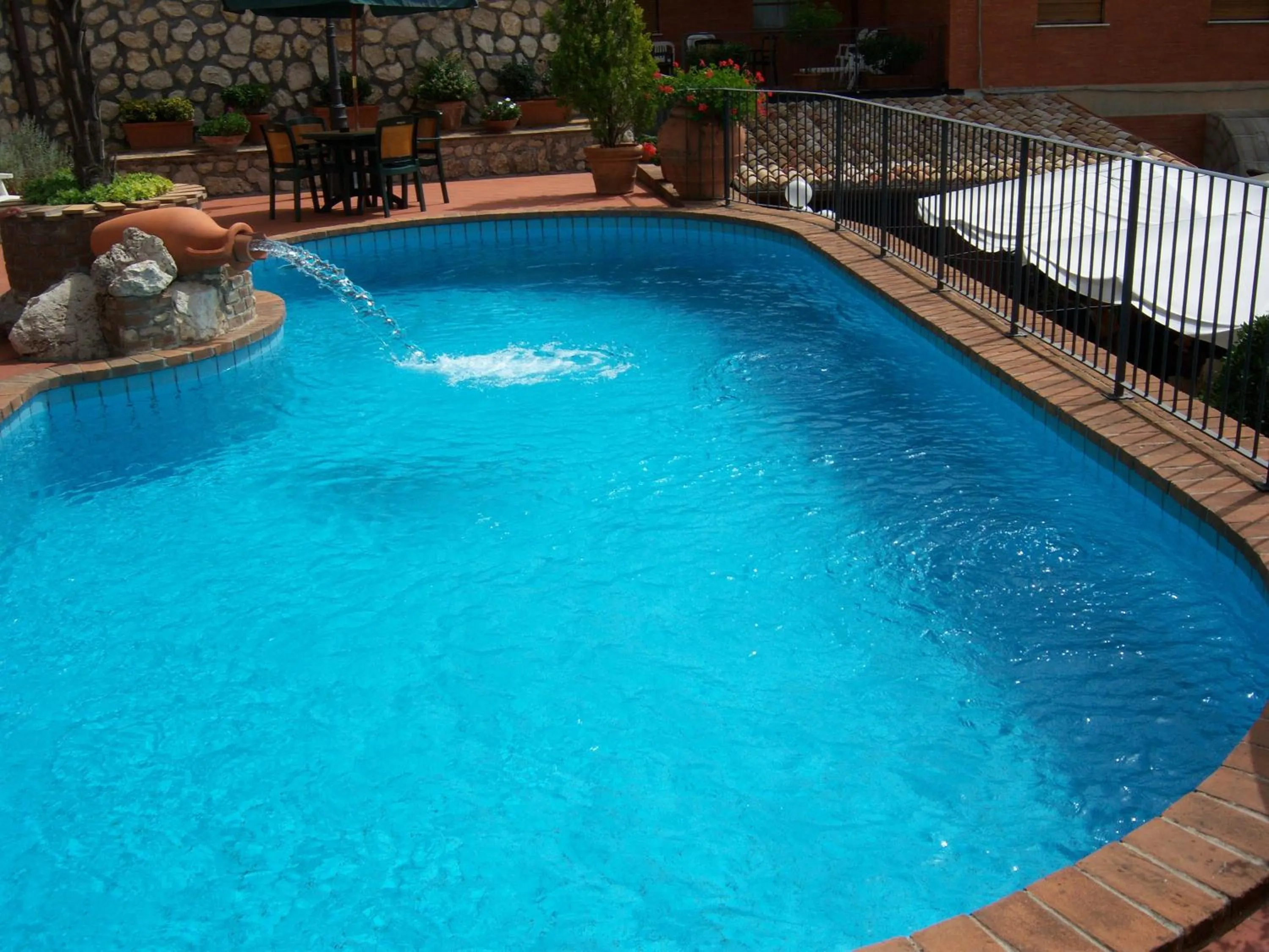 Swimming pool in Belsito