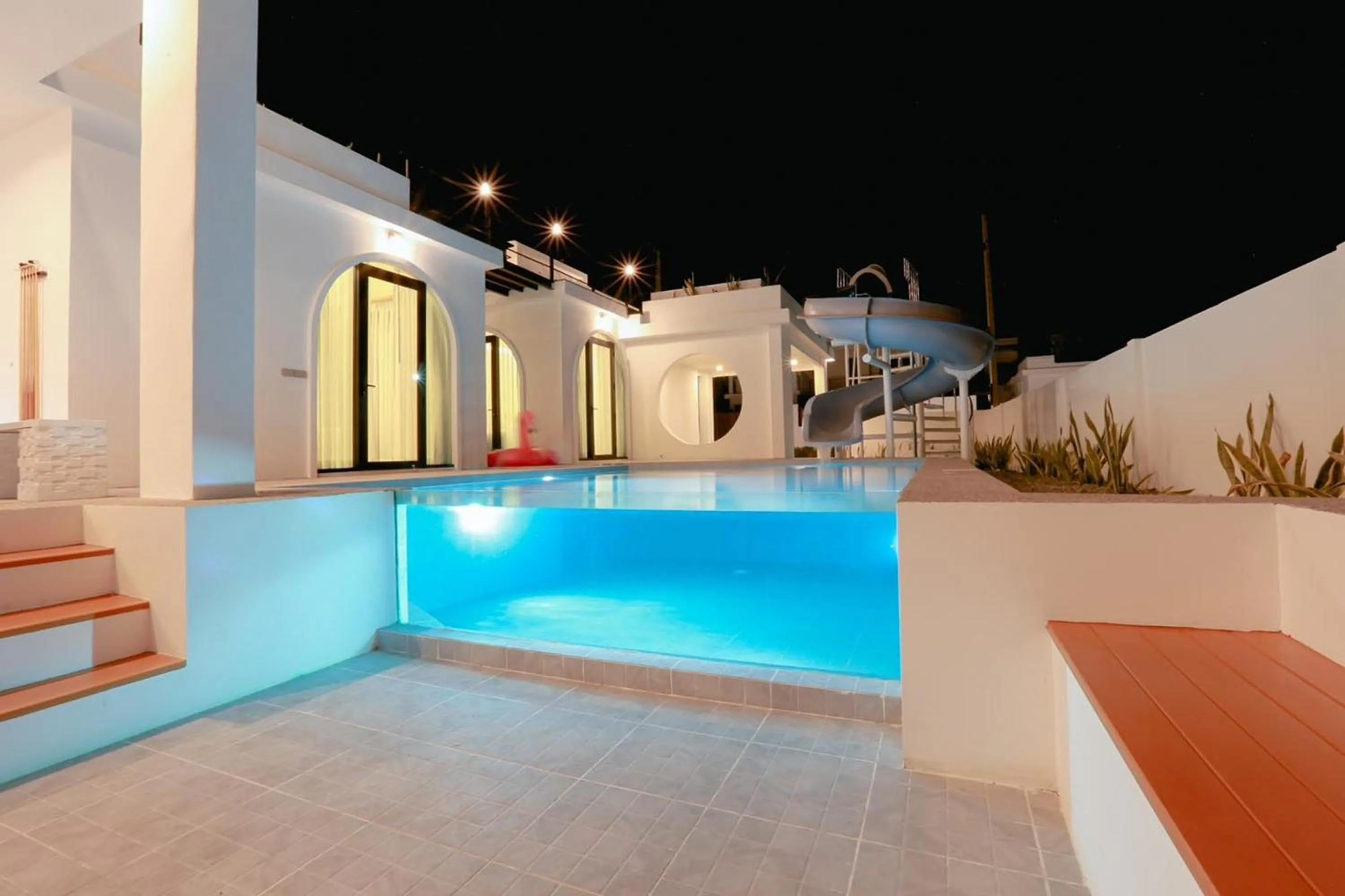 Swimming pool in The Modern Pool Villa Hua Hin