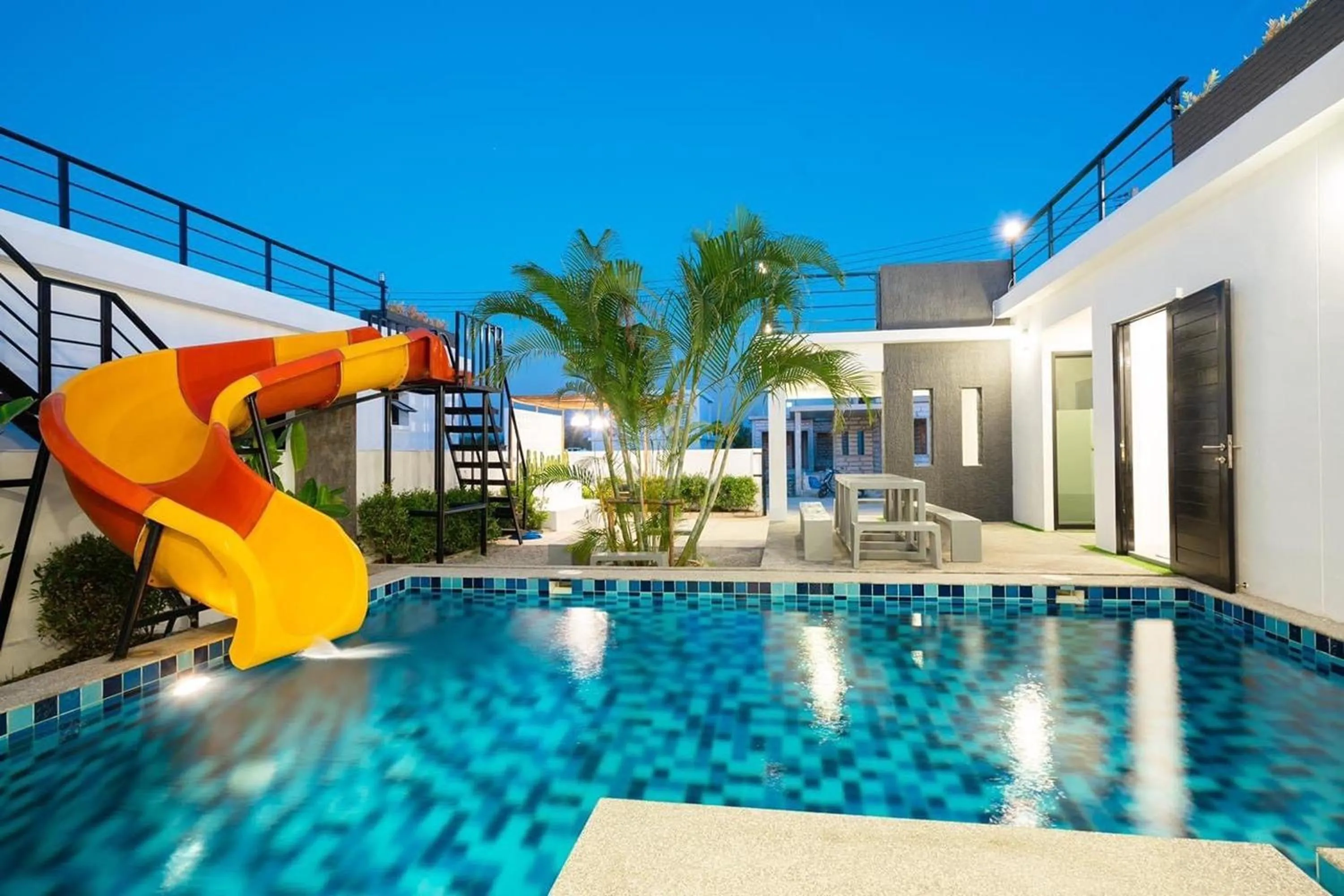 Swimming pool in The Modern Pool Villa Hua Hin