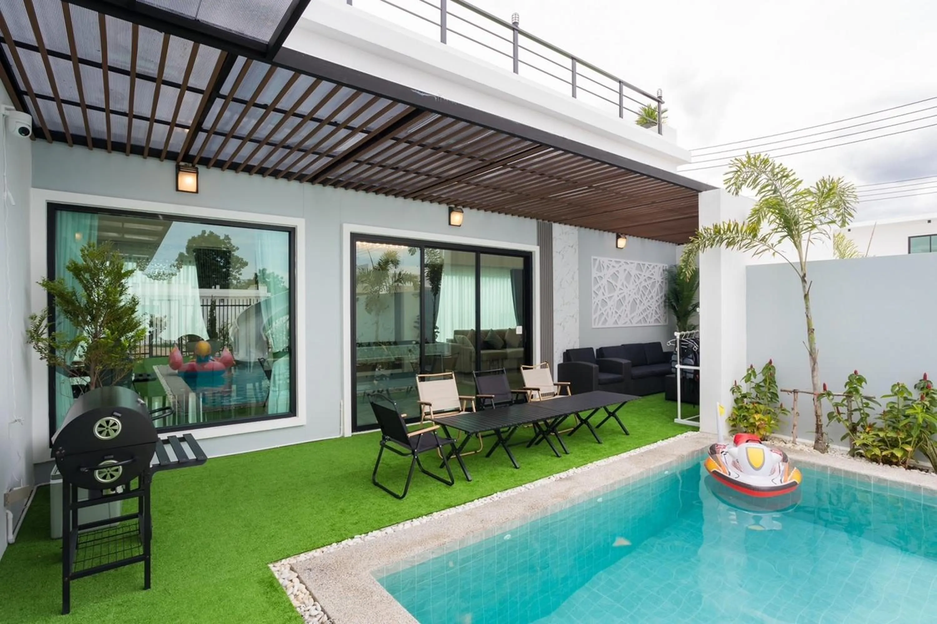 Swimming pool in The Modern Pool Villa Hua Hin