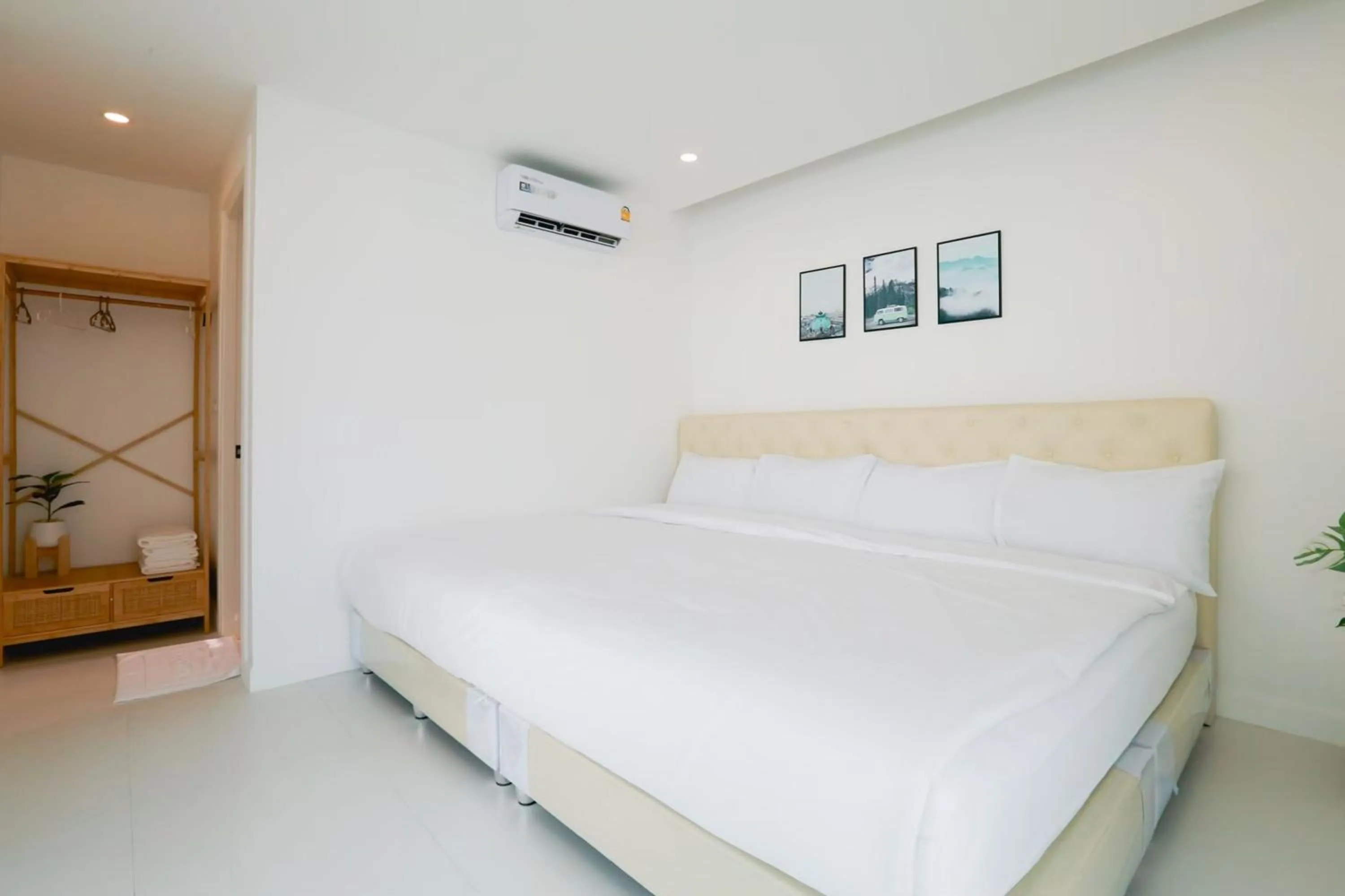 Bedroom, Bed in The Modern Pool Villa Hua Hin