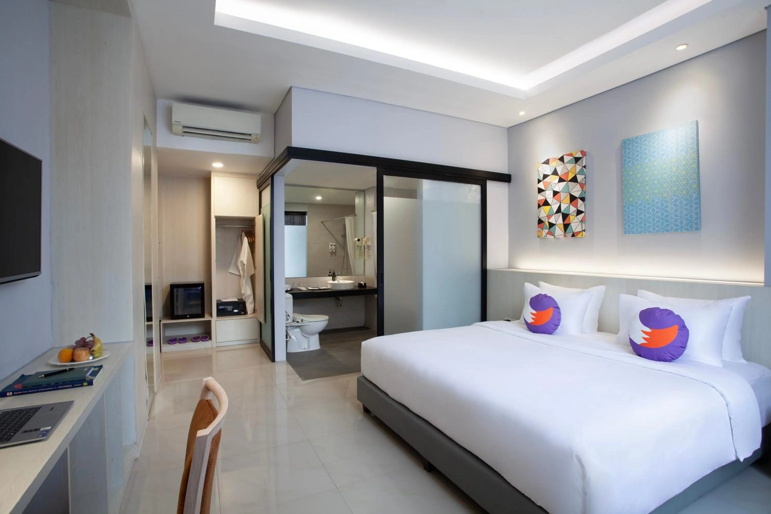 Bedroom, Bed in FOX Lite Hotel Cikarang