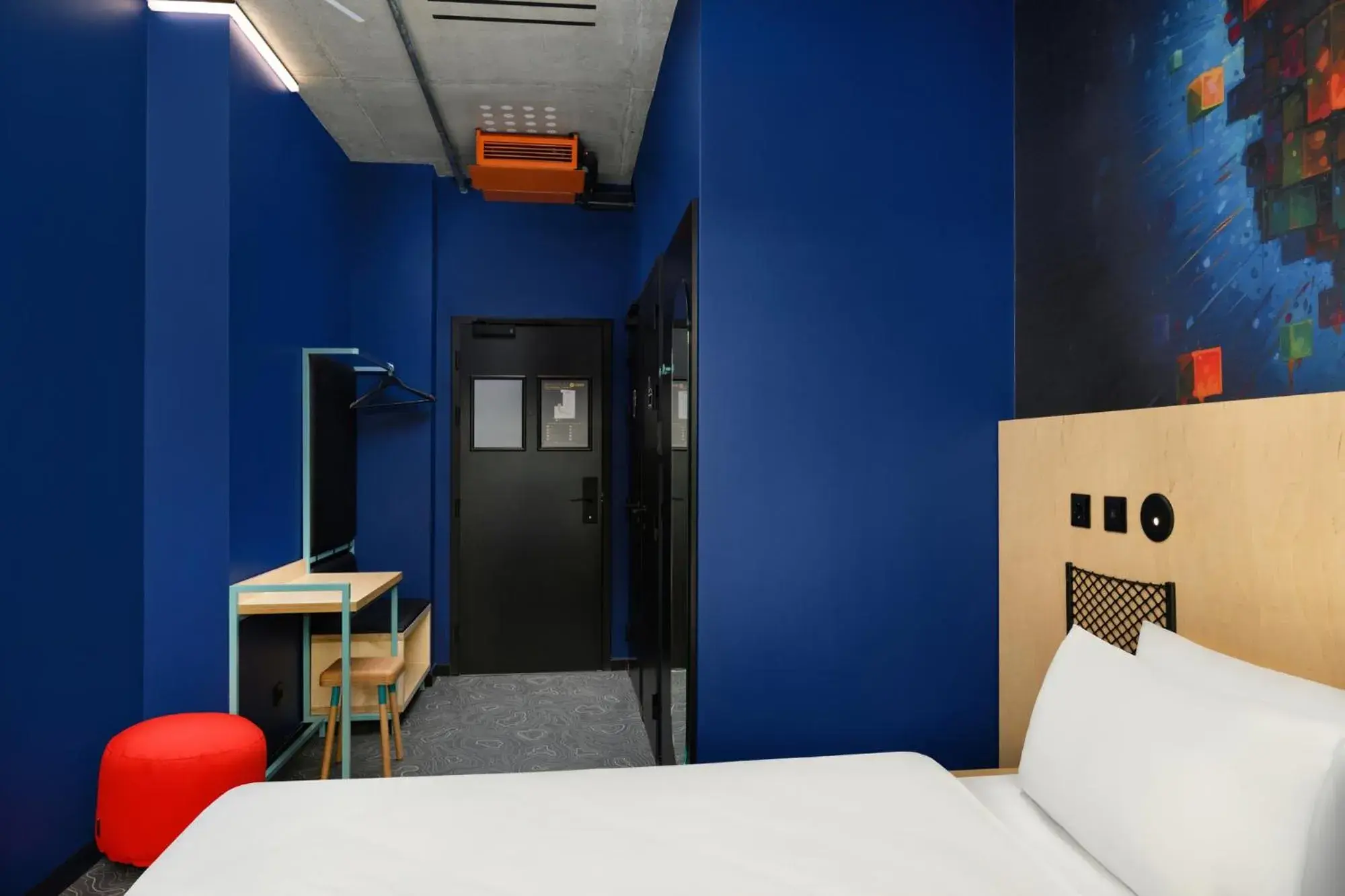 Double Room - Mobility Accessible in JO&JOE Budapest Double Room - Mobility Accessible in JO&JOE Budapest