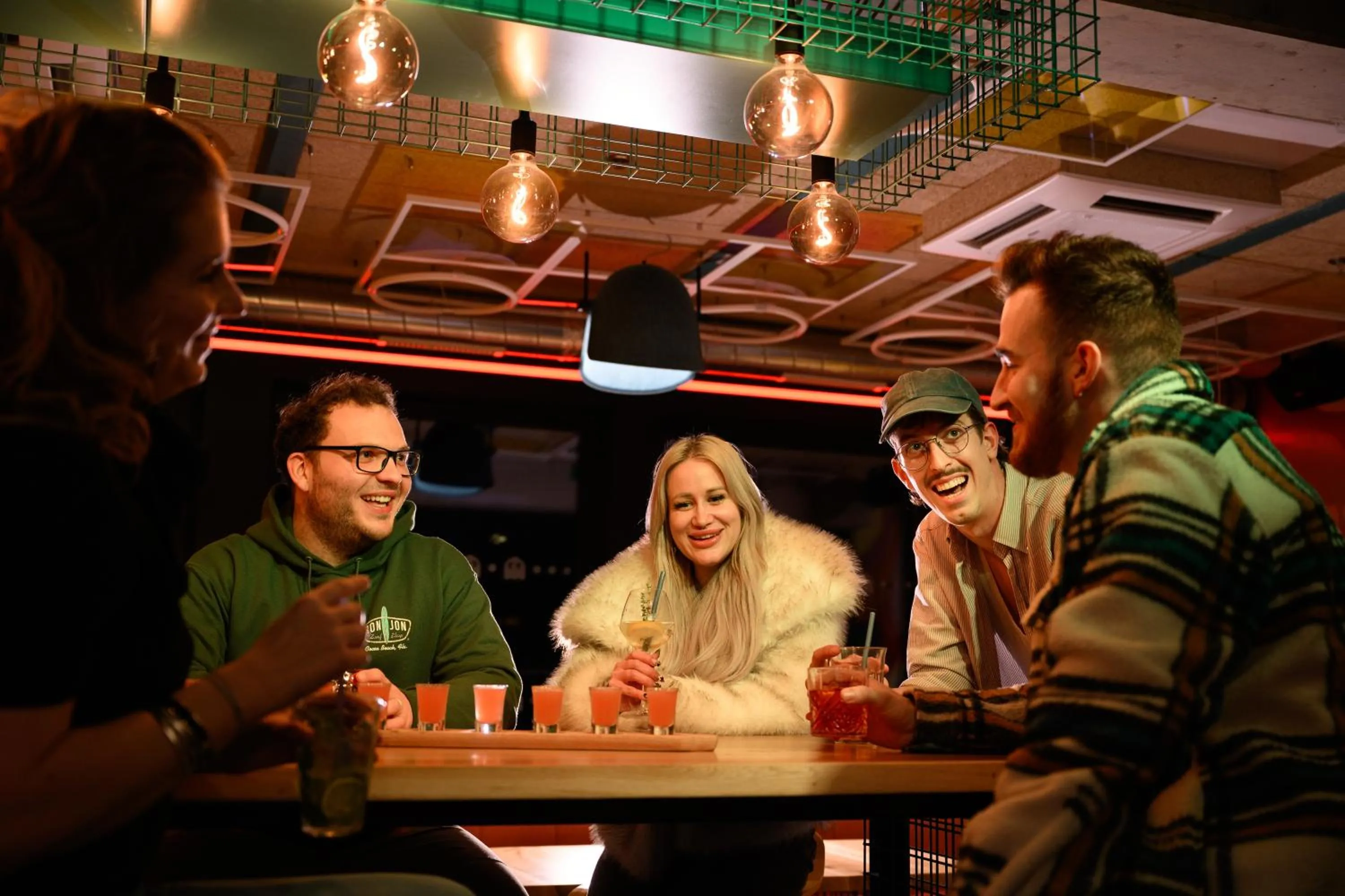 Lounge or bar in JO&JOE Budapest