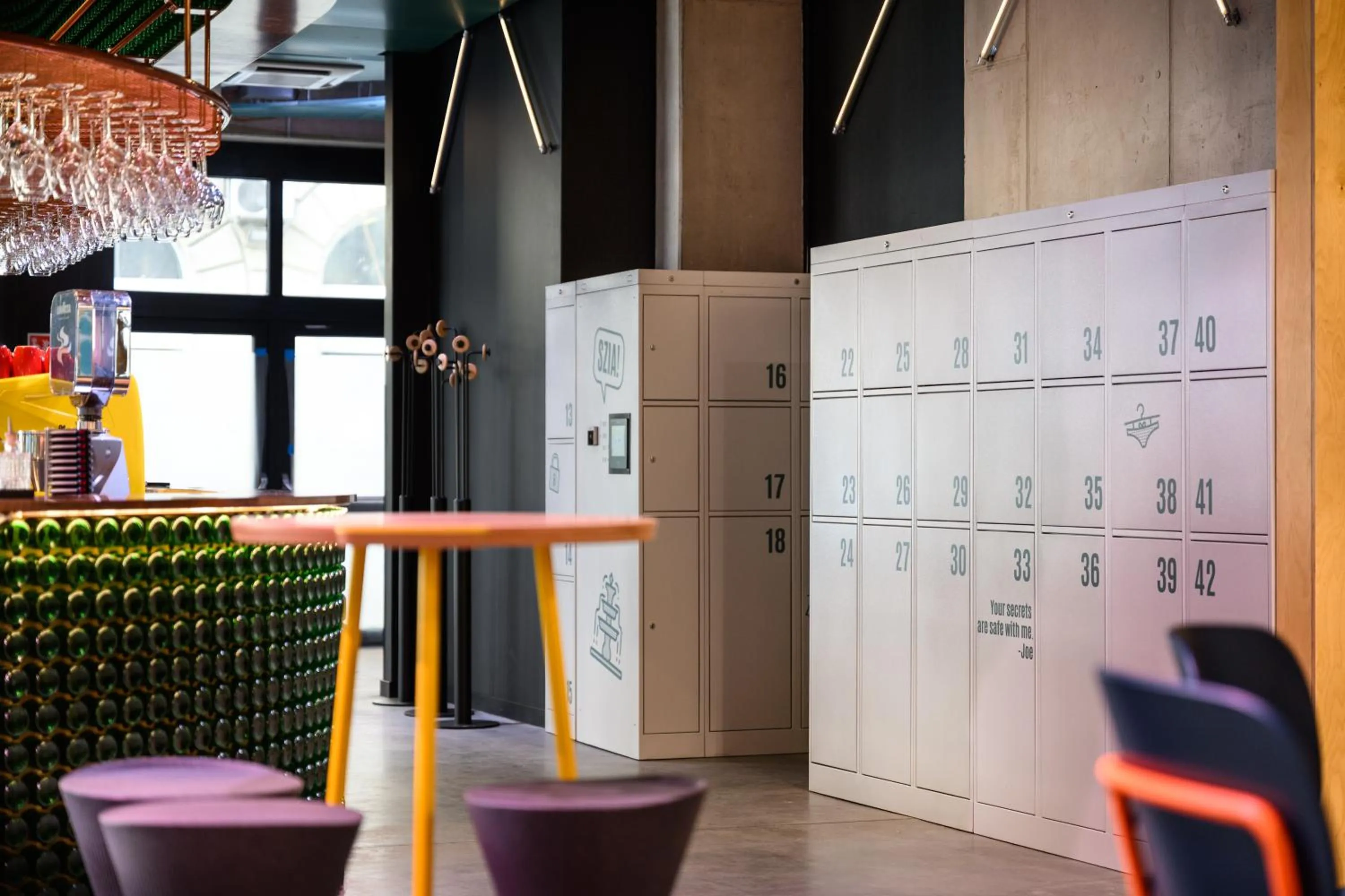 Facade/entrance in JO&JOE Budapest