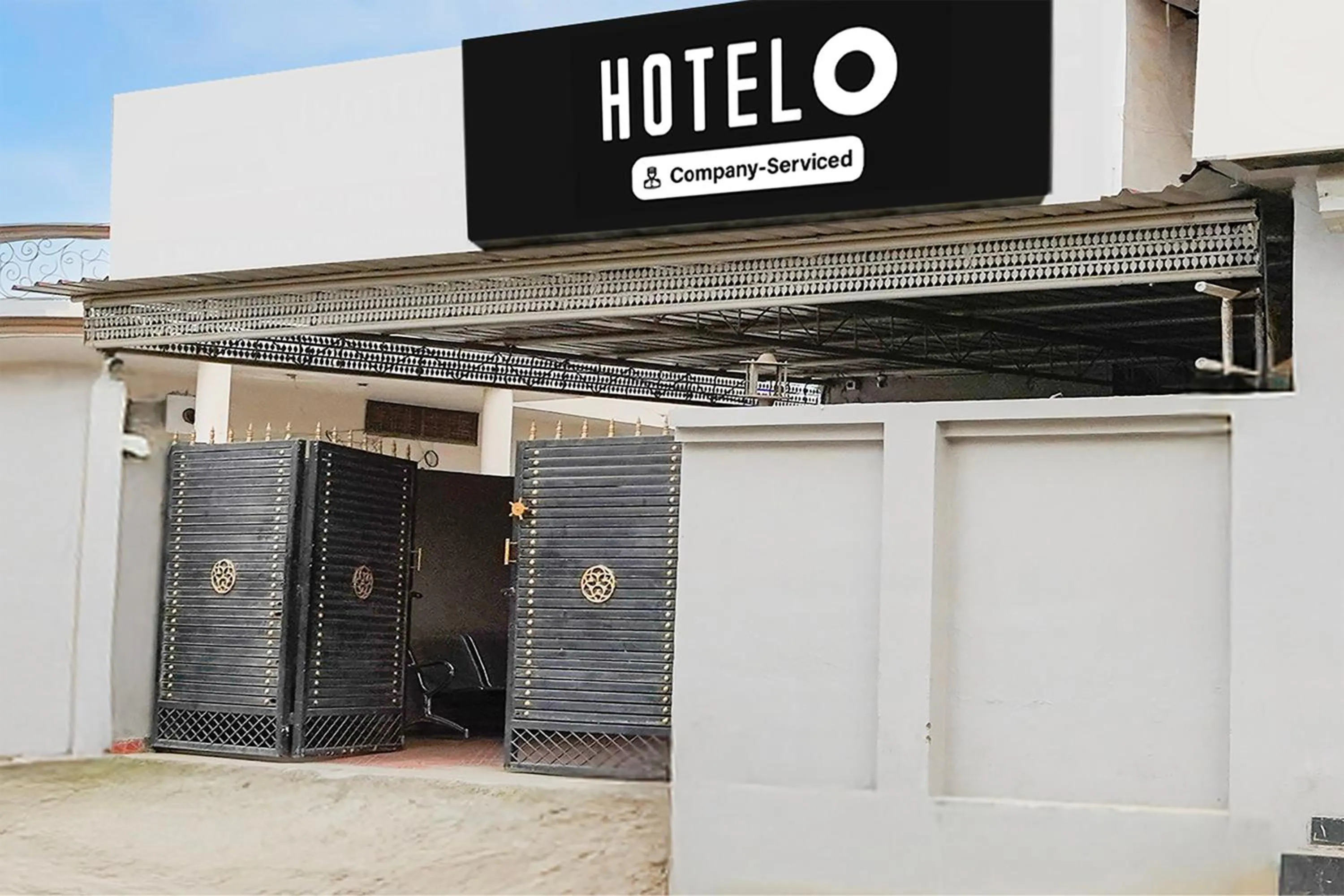 Facade/entrance in Hotel O Dehradun City Centre