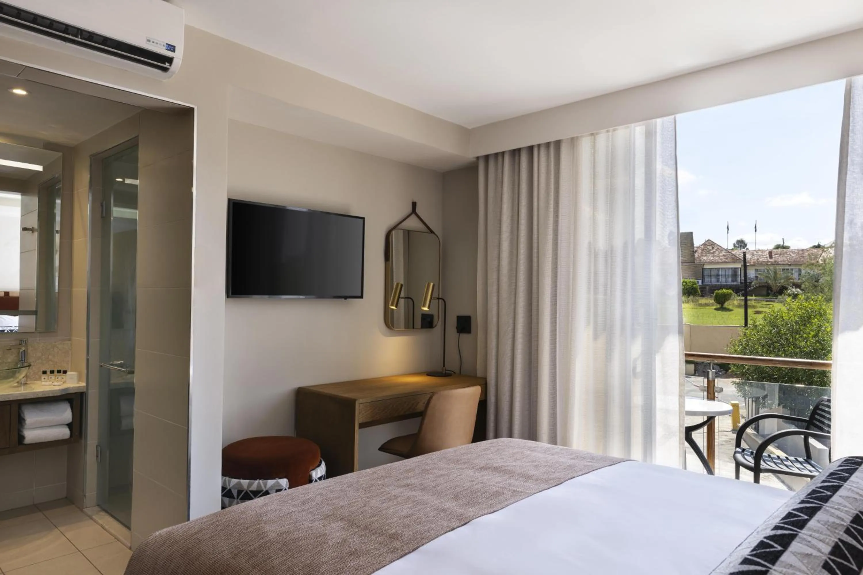 Bed in Mpilo Boutique Hotel