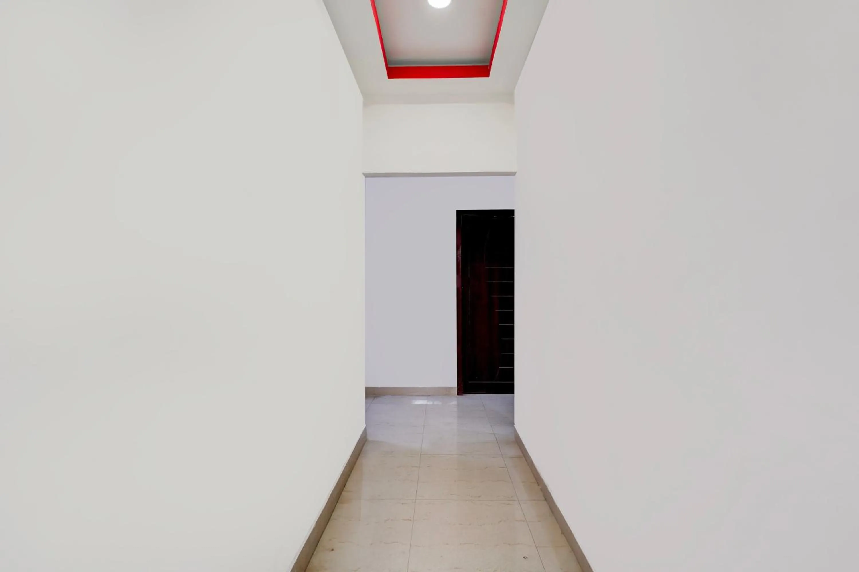 Lobby or reception in Super Collection O Kelambakkam Near Chettinad Hospital