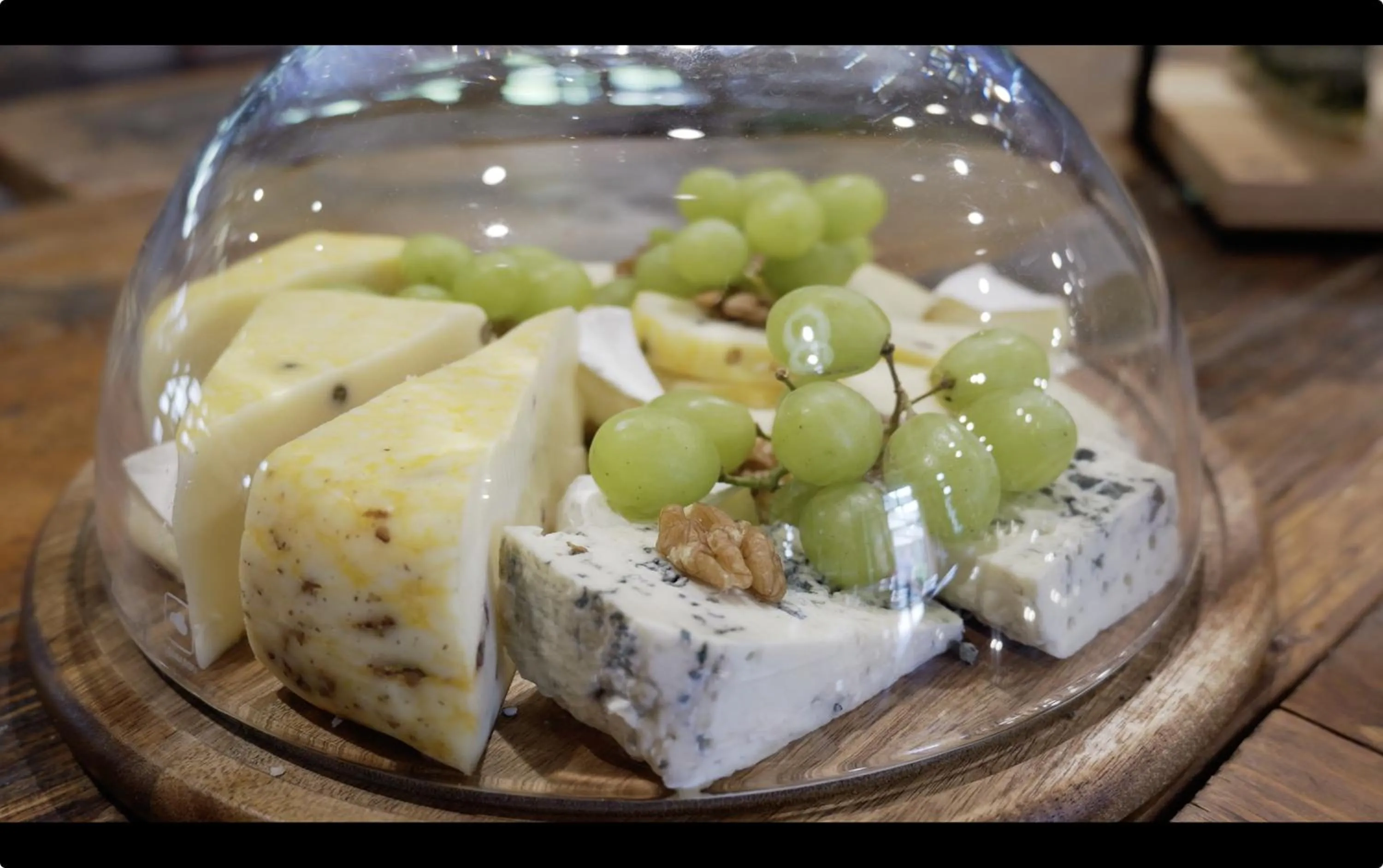 Breakfast in Mill Apartments