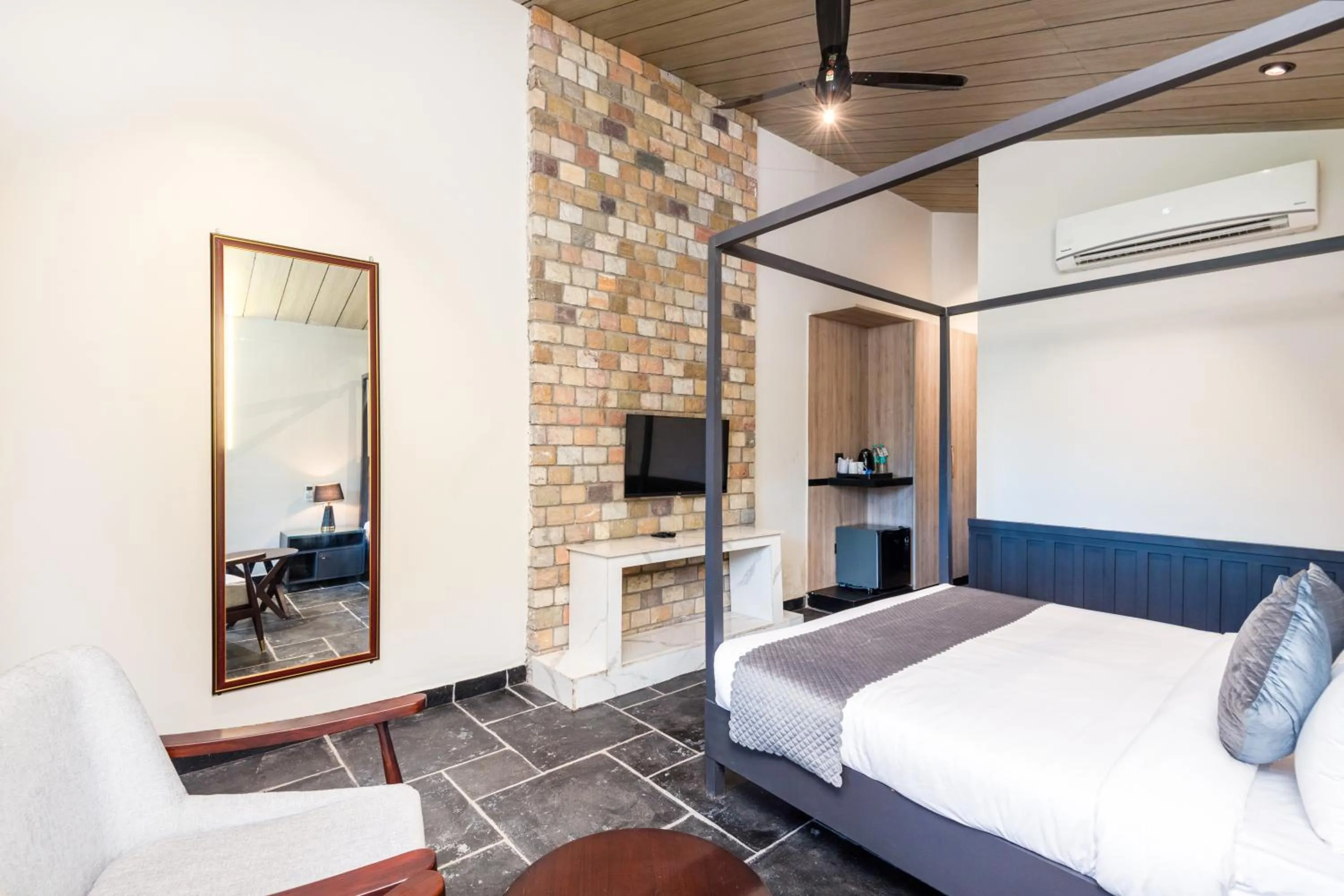 Property building, Bed in DLS Divine River Resort and Spa, Rishikesh