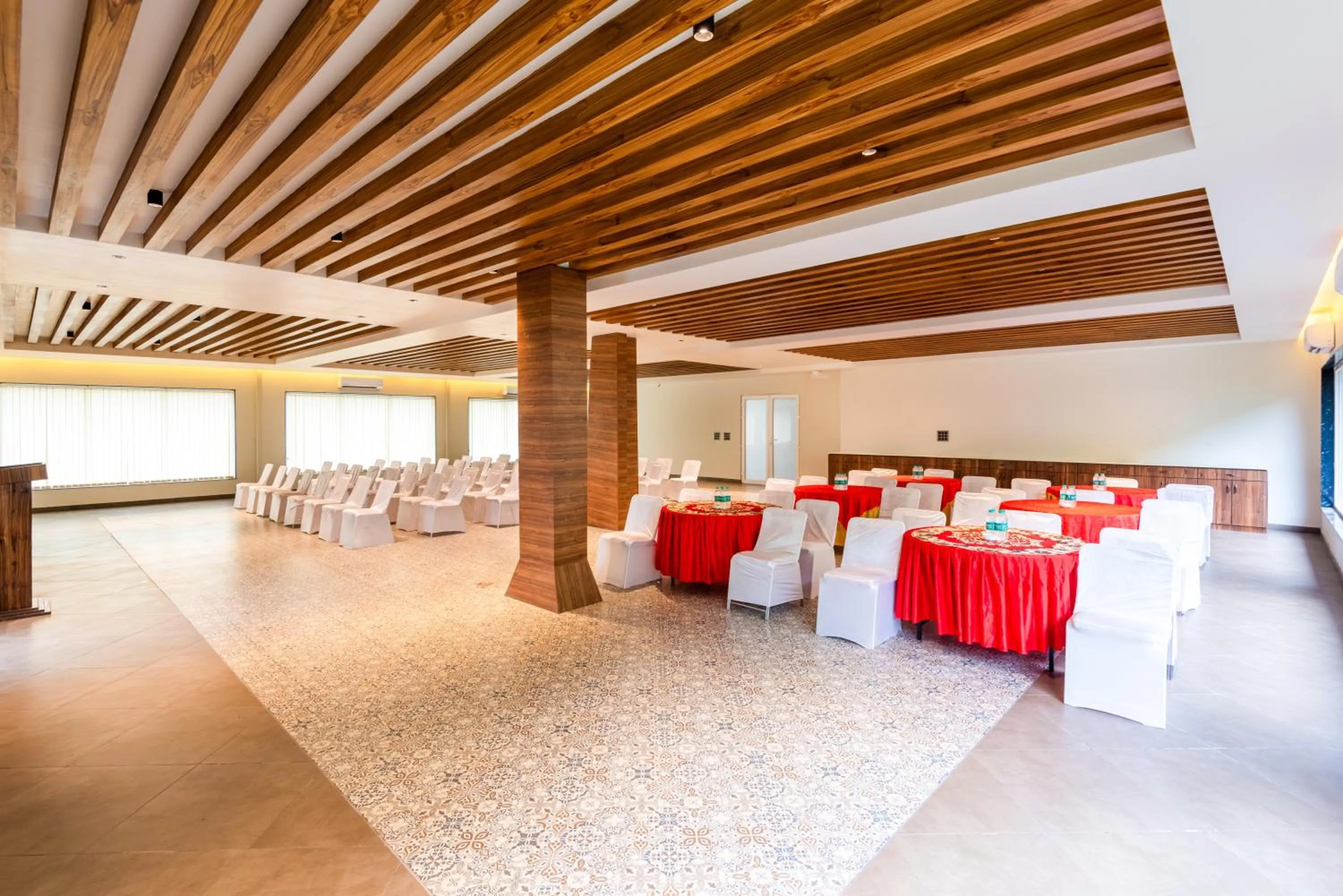 Banquet/Function facilities in DLS Divine River Resort and Spa, Rishikesh
