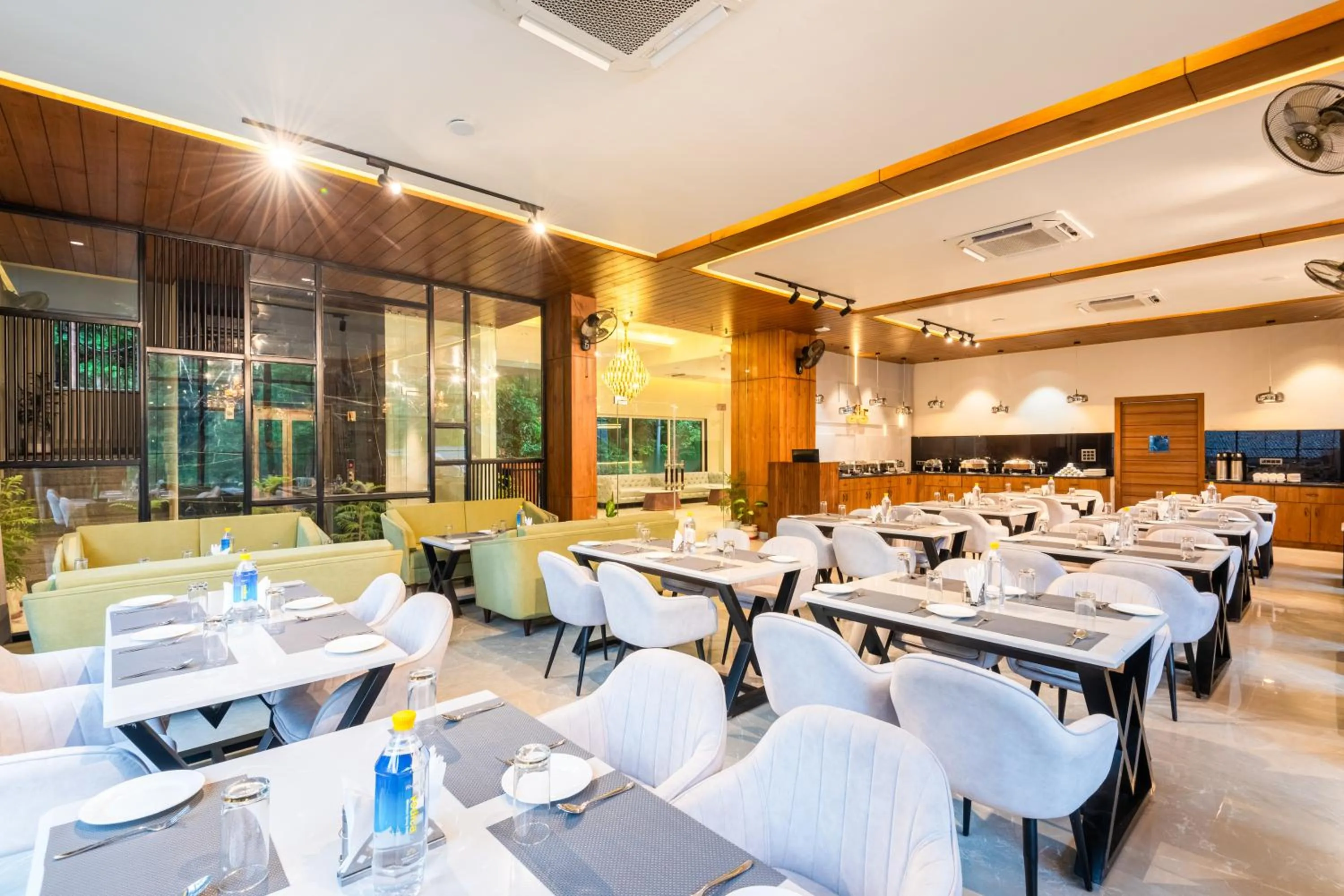Restaurant/places to eat in DLS Divine River Resort and Spa, Rishikesh