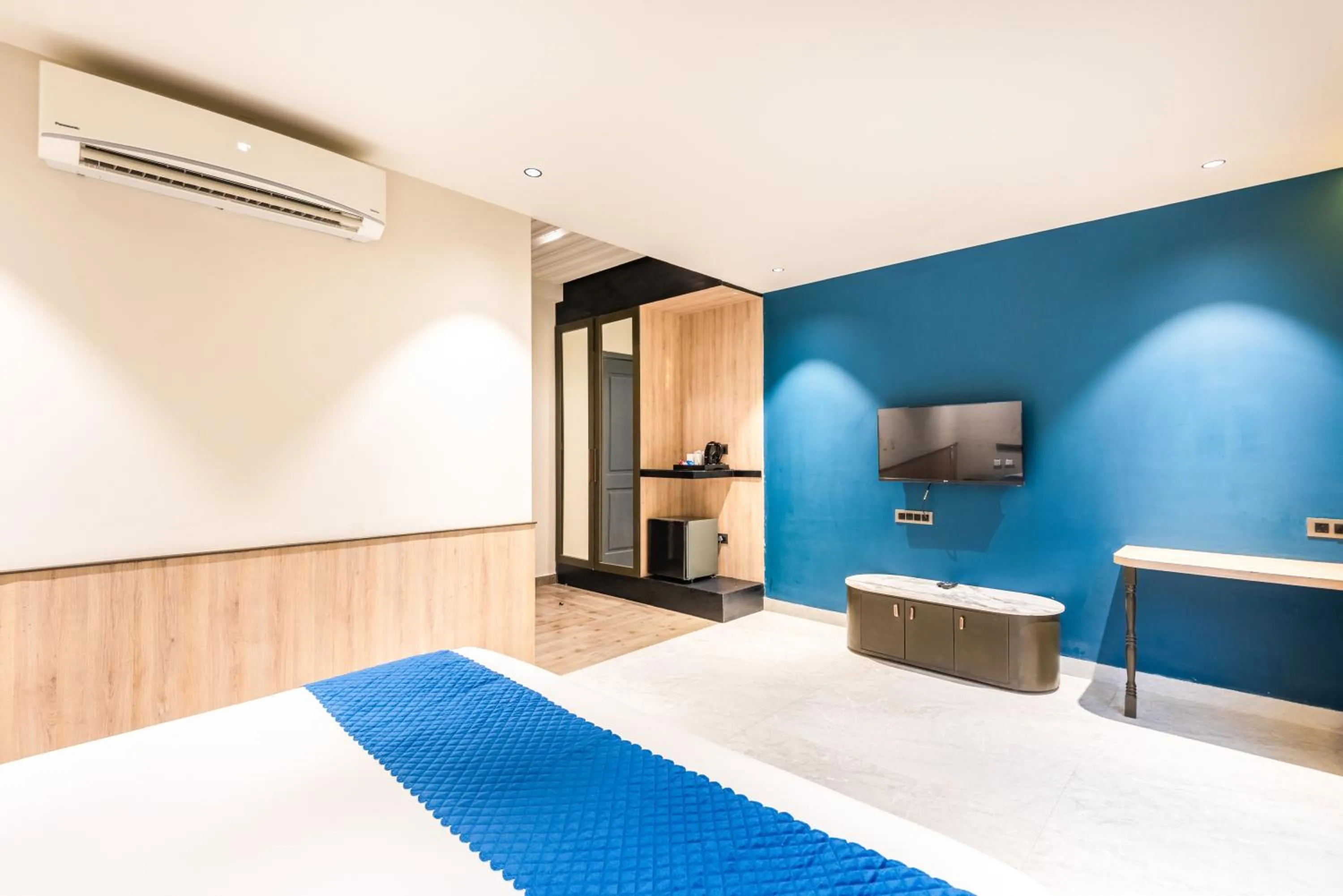 Bed in DLS Divine River Resort and Spa, Rishikesh