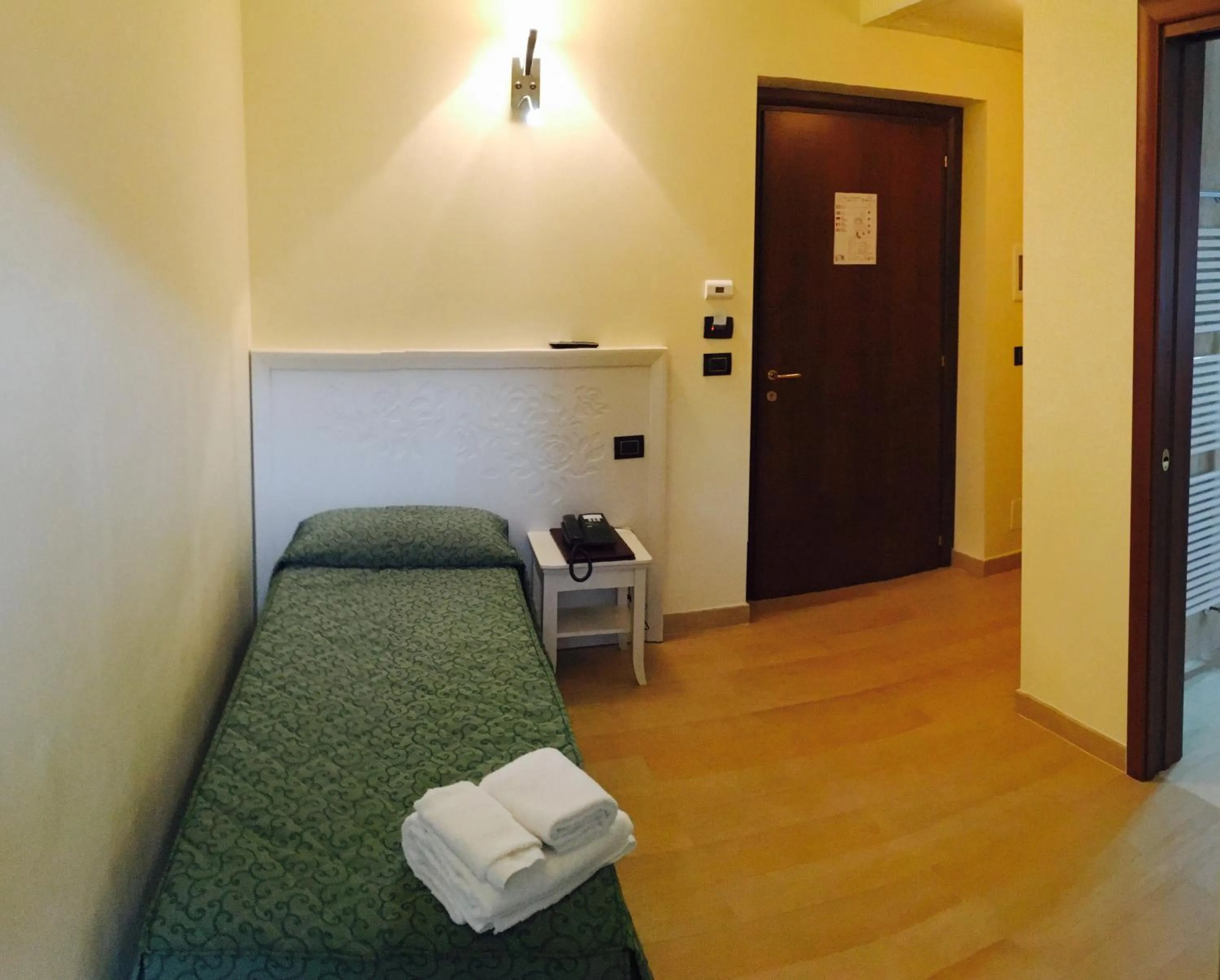 Photo of the whole room, Bed in Hotel San Berardo