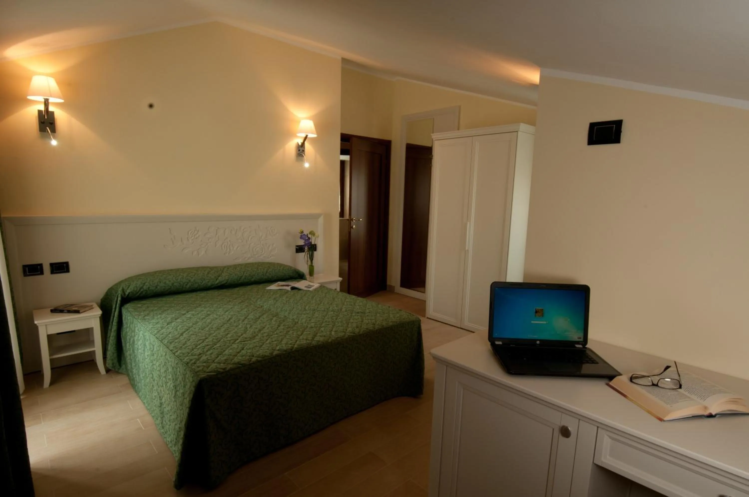 Photo of the whole room, Bed in Hotel San Berardo
