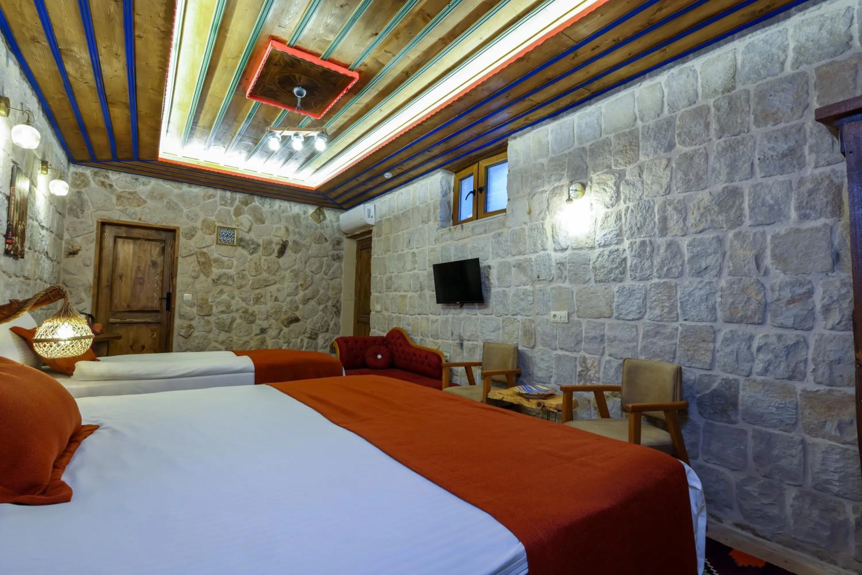 Communal lounge/ TV room, Bed in Gala Cave Cappadocia