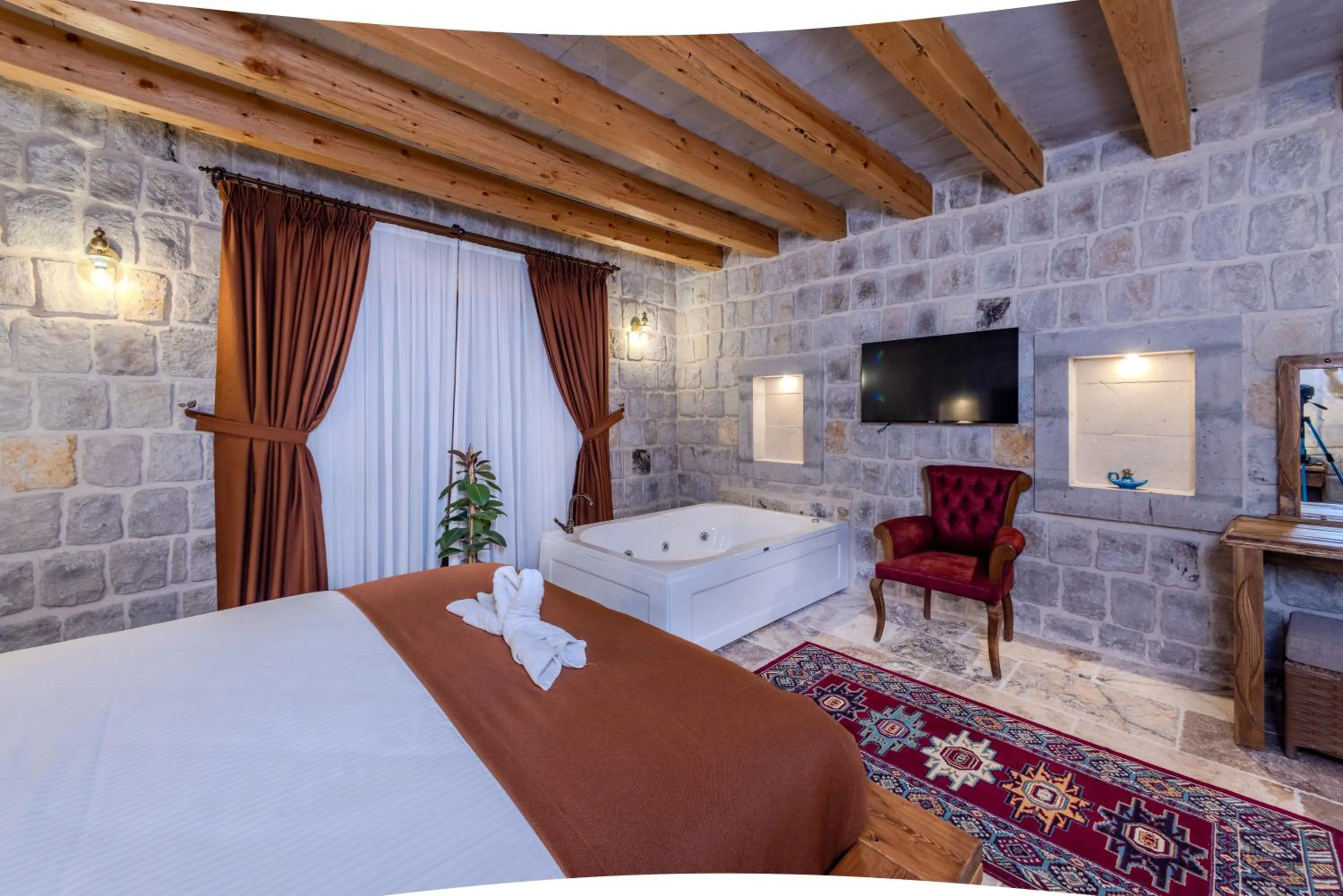 Photo of the whole room, Bed in Gala Cave Cappadocia