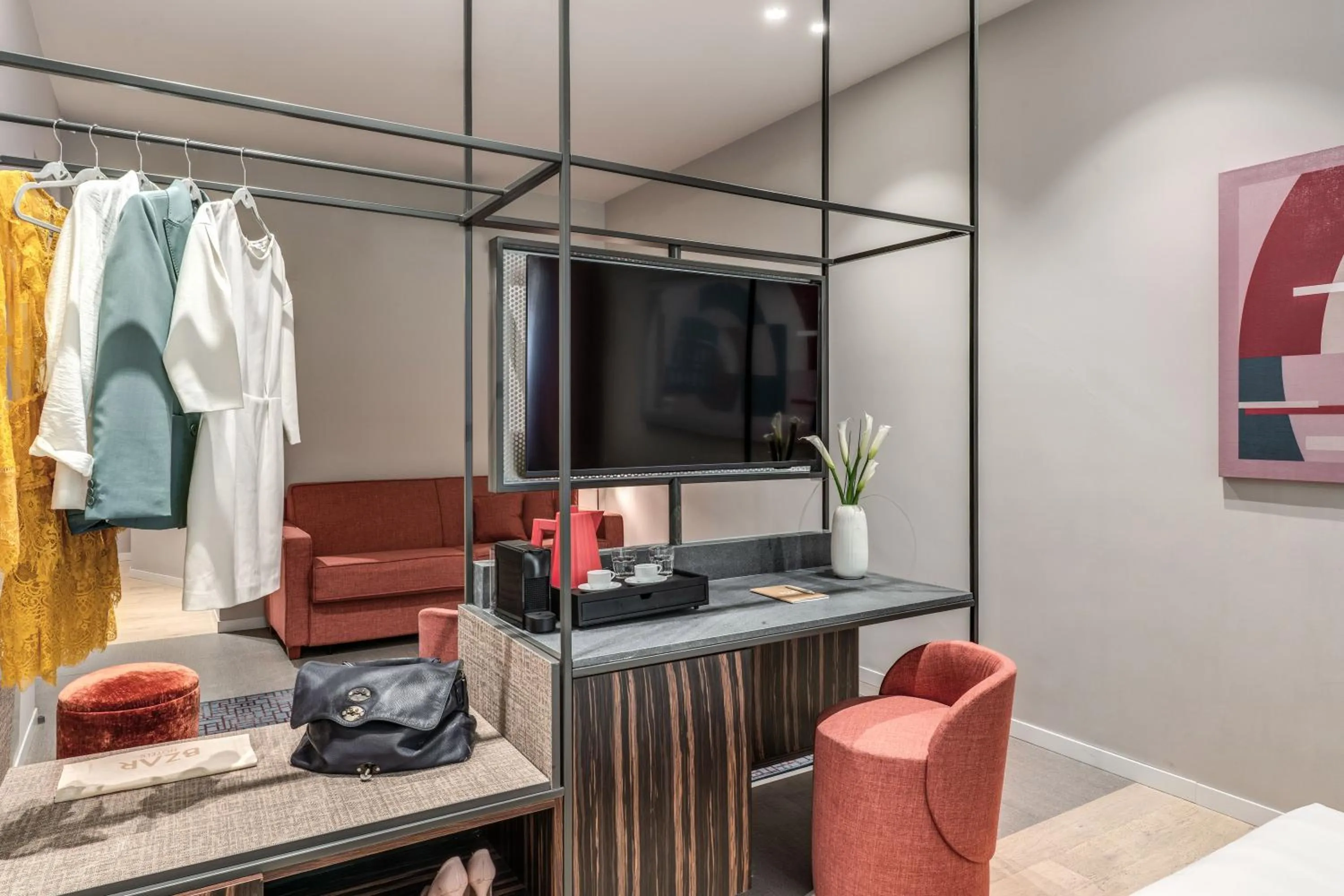 TV and multimedia in Parioli Cube Hotel