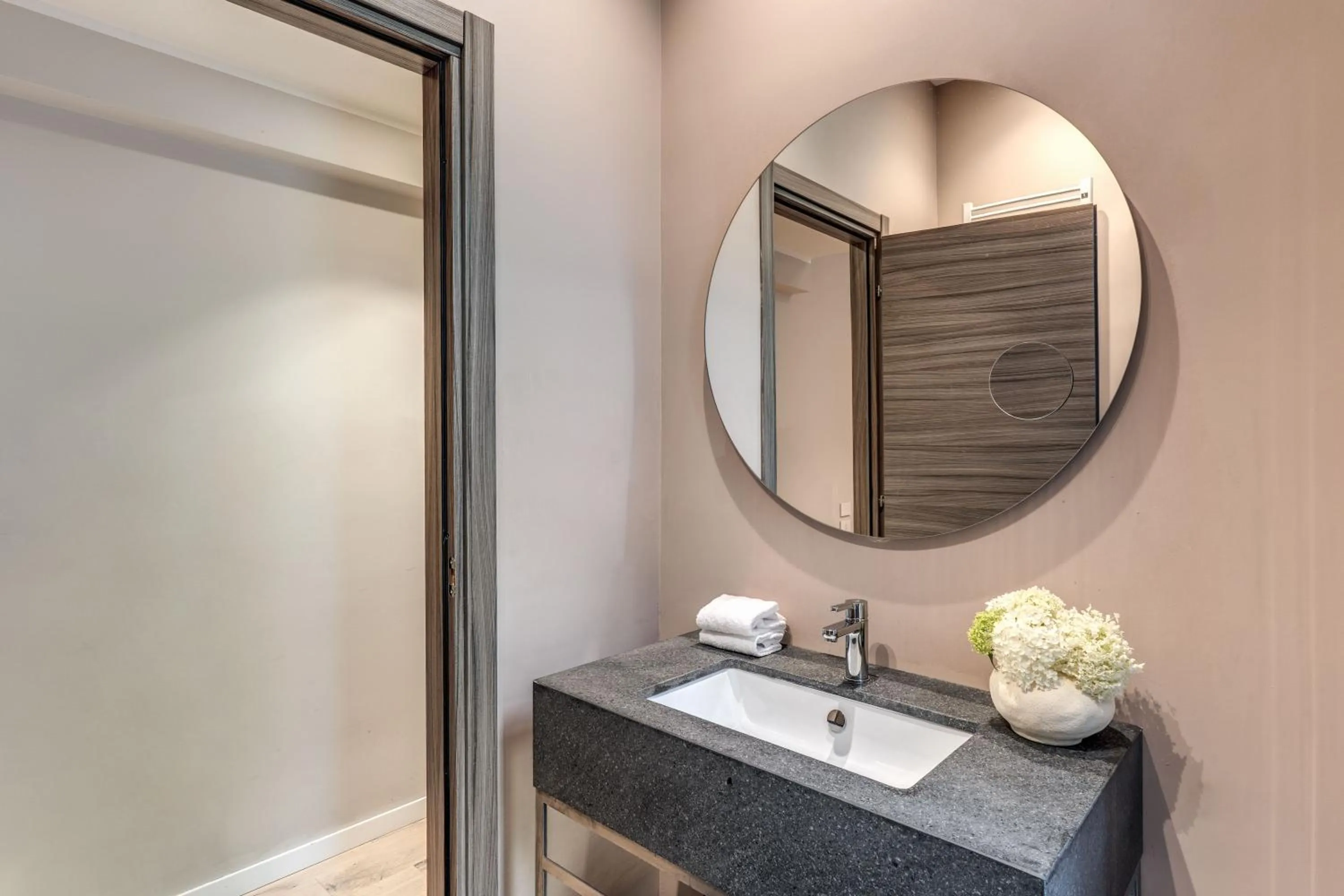 Bathroom in Parioli Cube Hotel