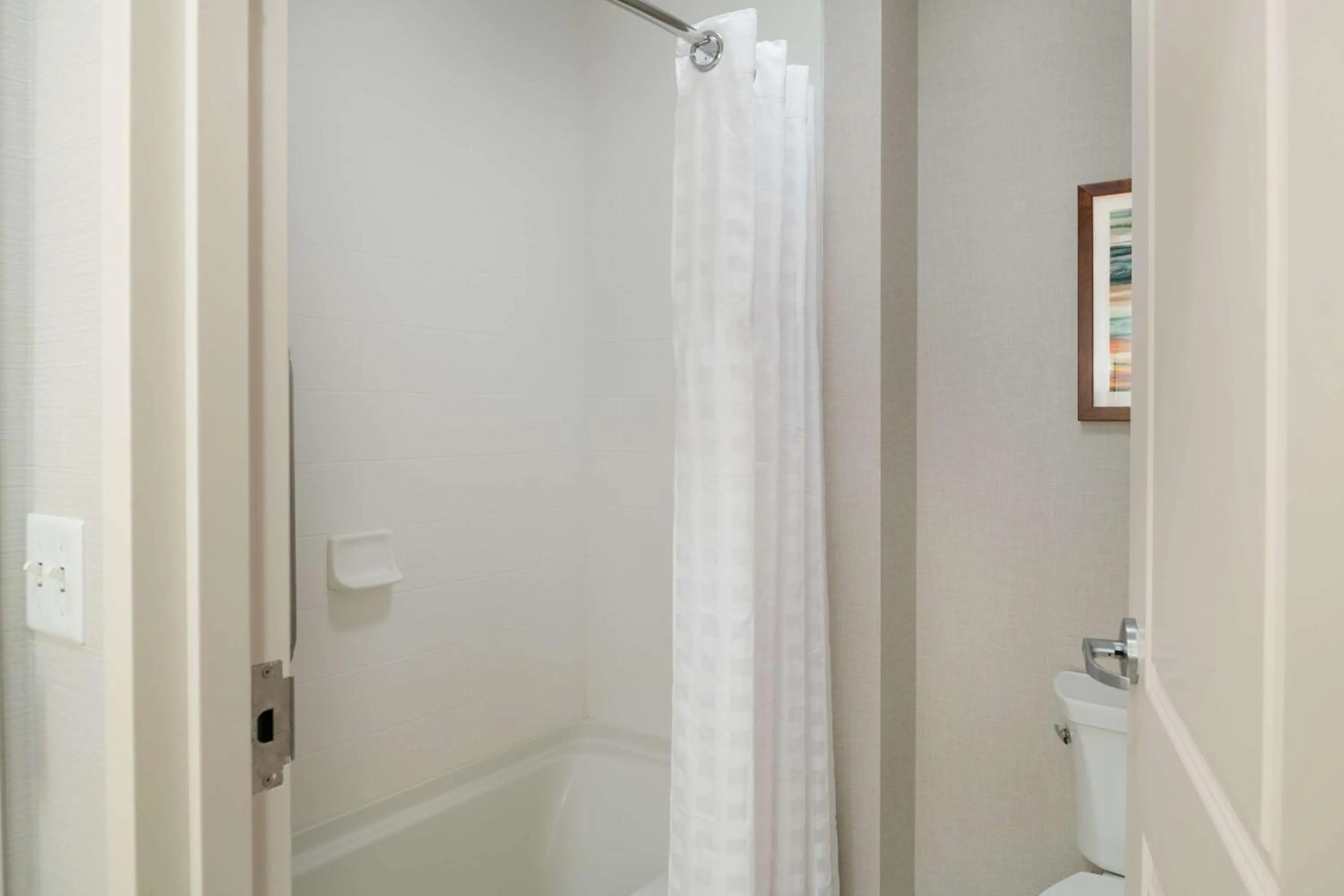 Shower in Homewood Suites by Hilton Gateway Hills Nashua