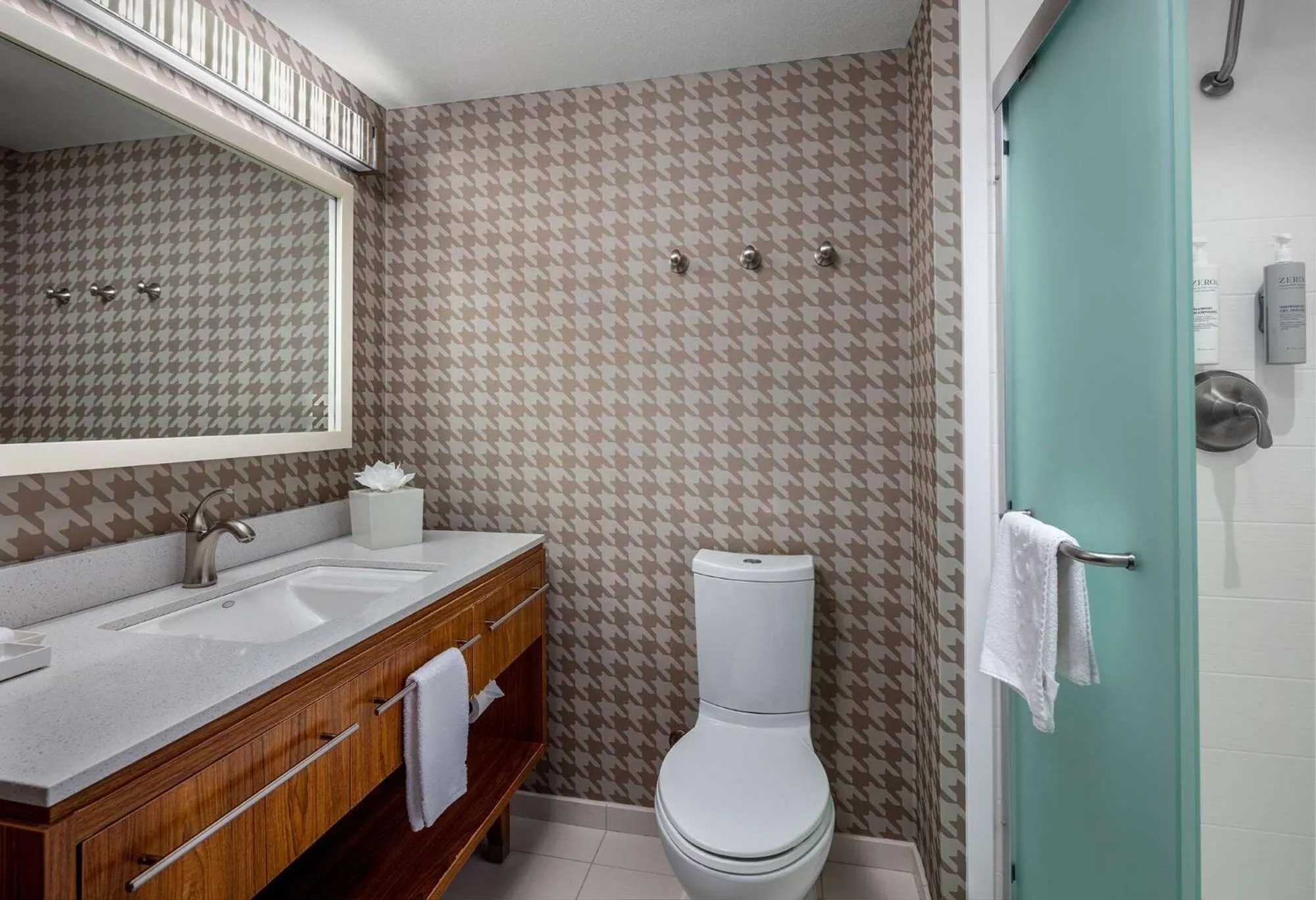 Bathroom in Home2 Suites by Hilton Little Rock West