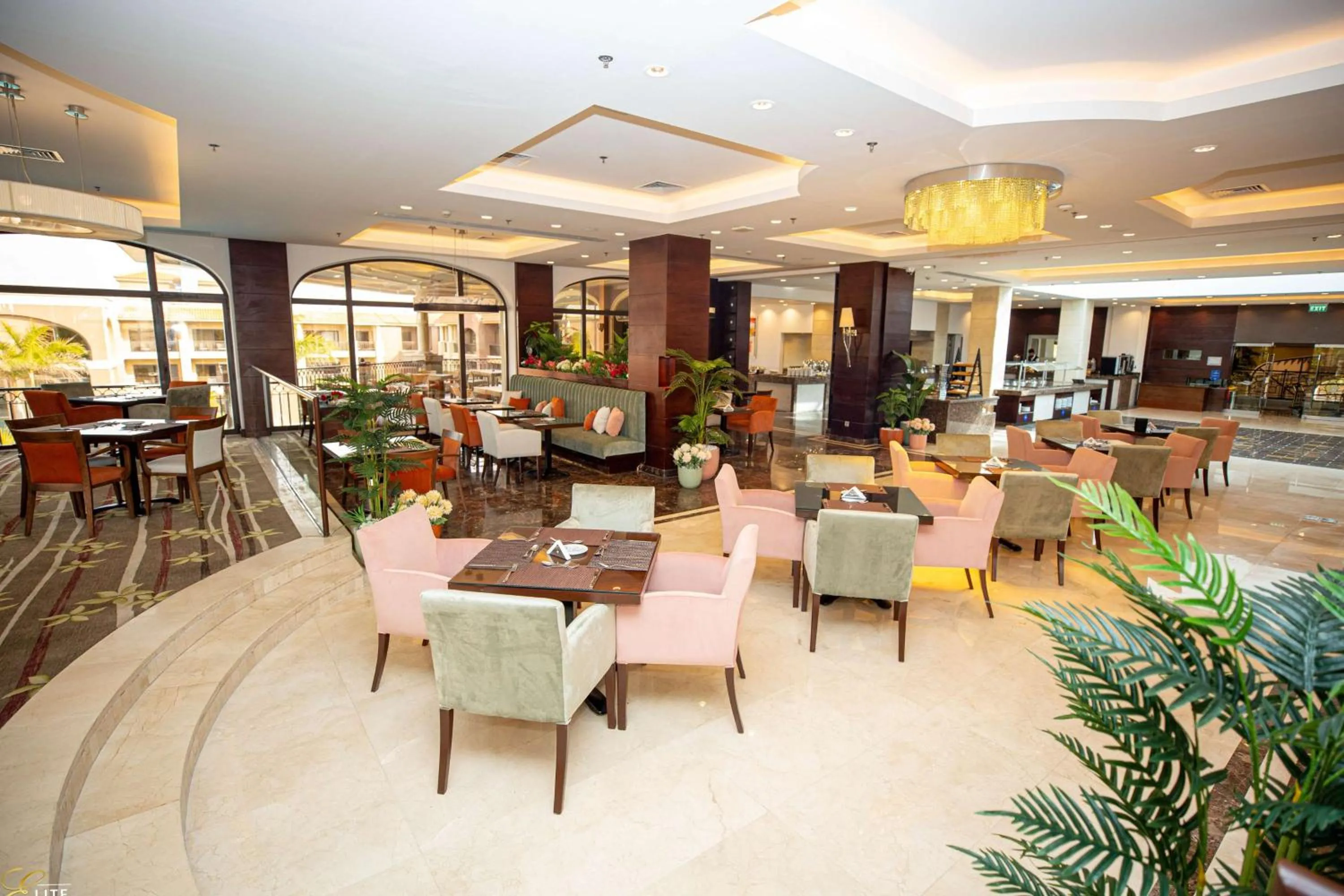 Breakfast in Hilton Alexandria King's Ranch Hotel