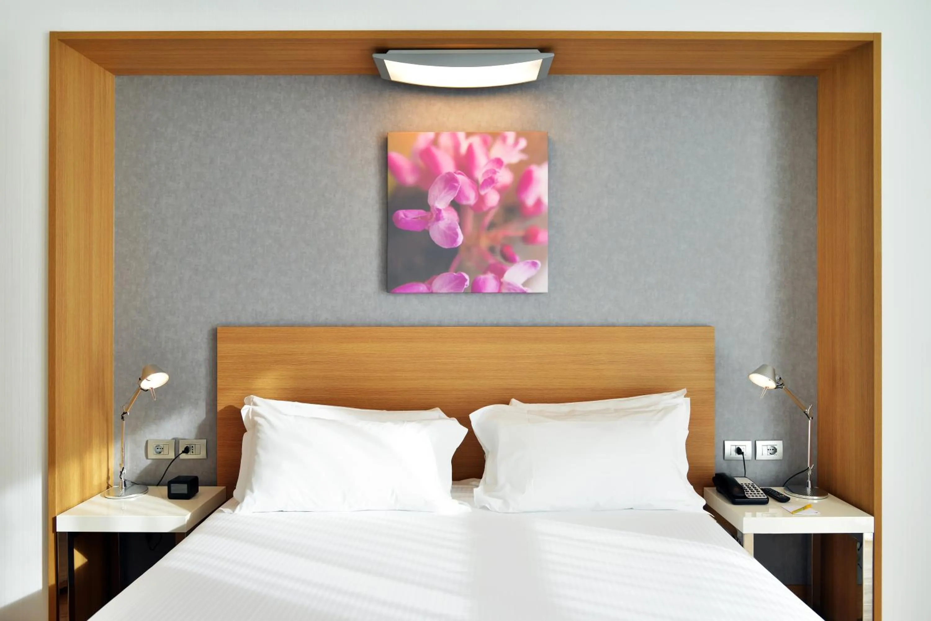 Bed in Hilton Garden Inn Milan North