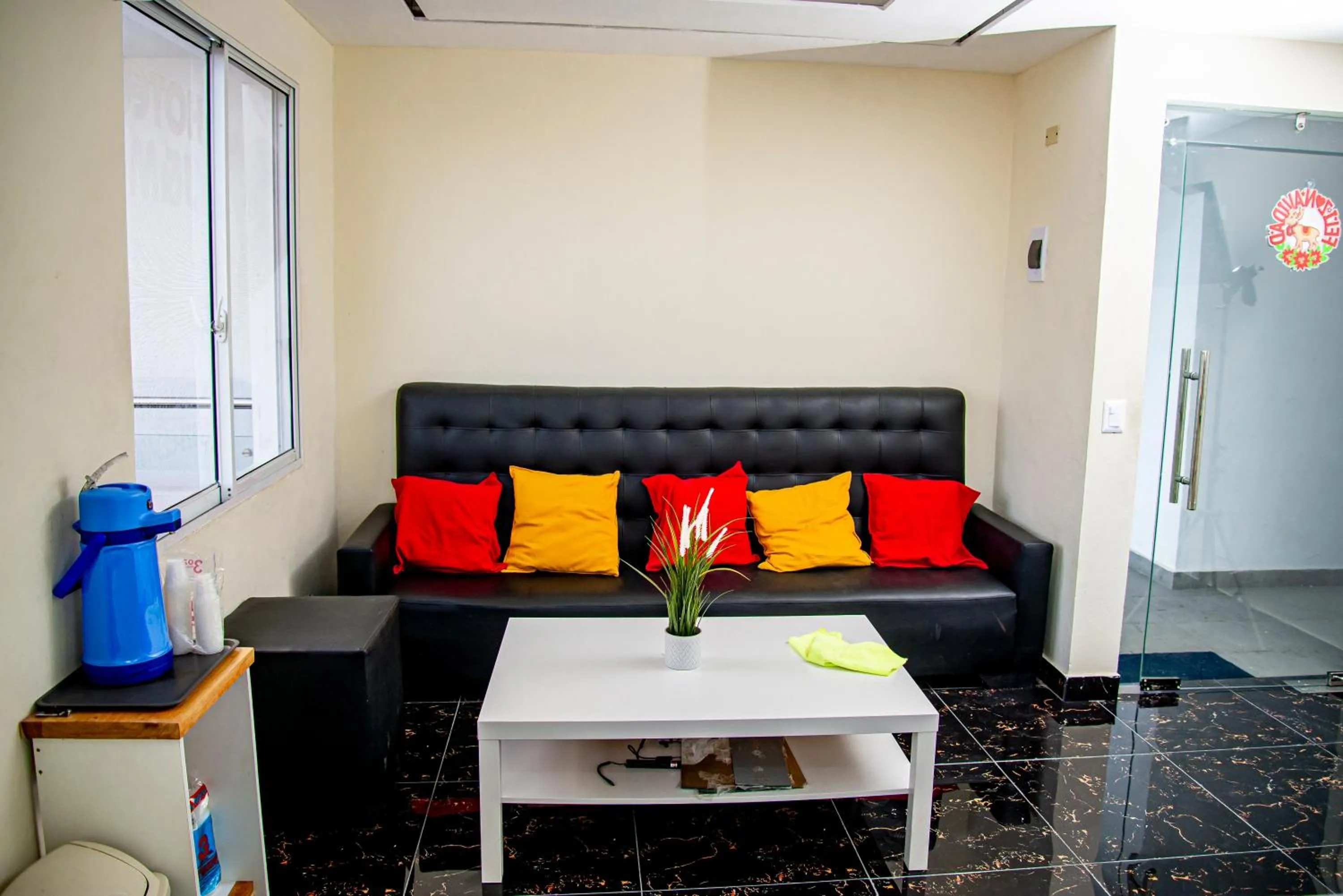 Living room in Hotel J&M