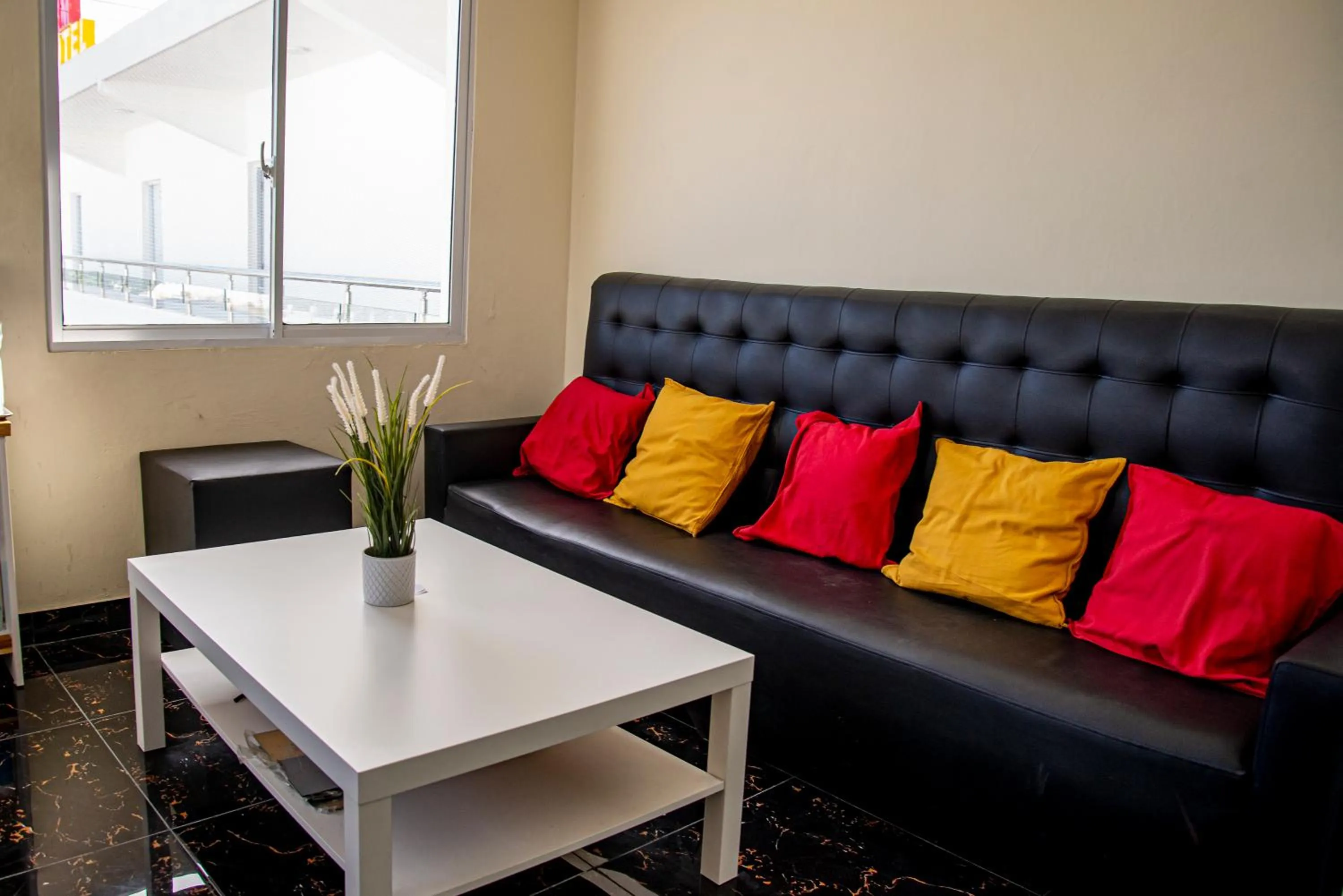 Living room in Hotel J&M