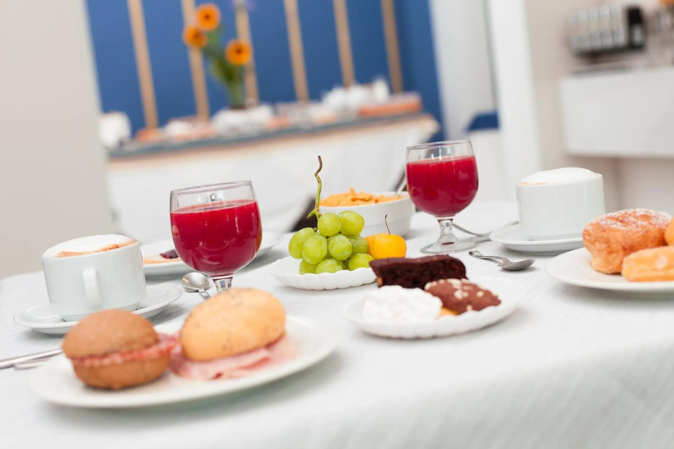 Restaurant/places to eat in Hotel Star