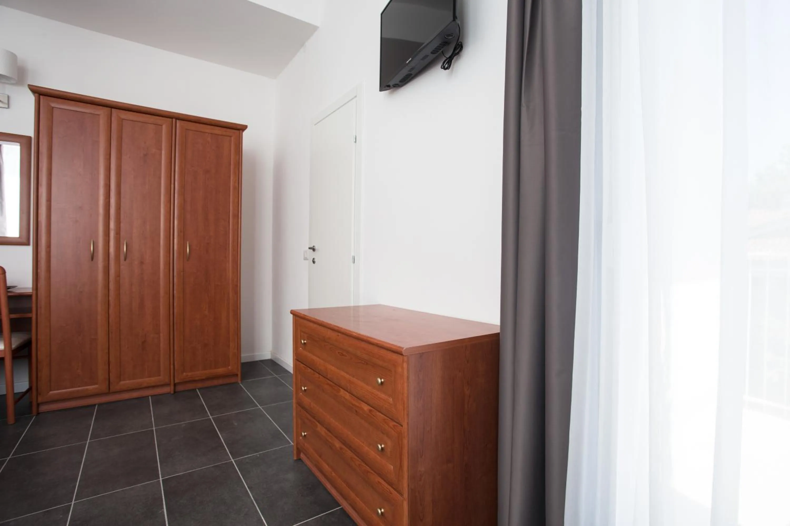 TV and multimedia in Hotel Star