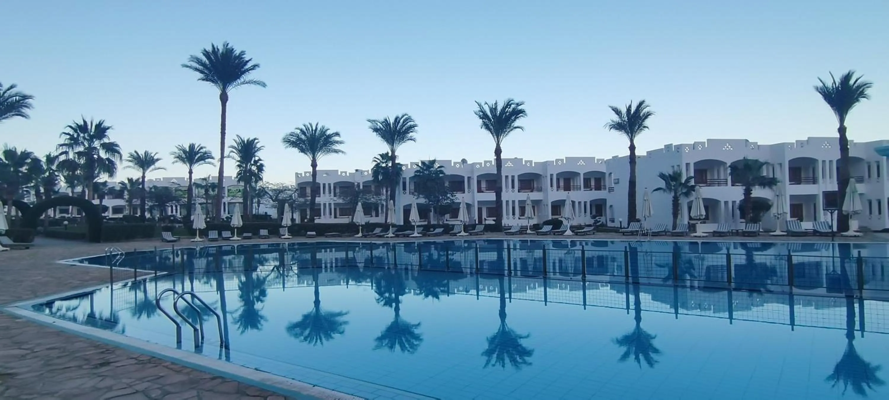 Swimming pool in Happy Life Village Dahab