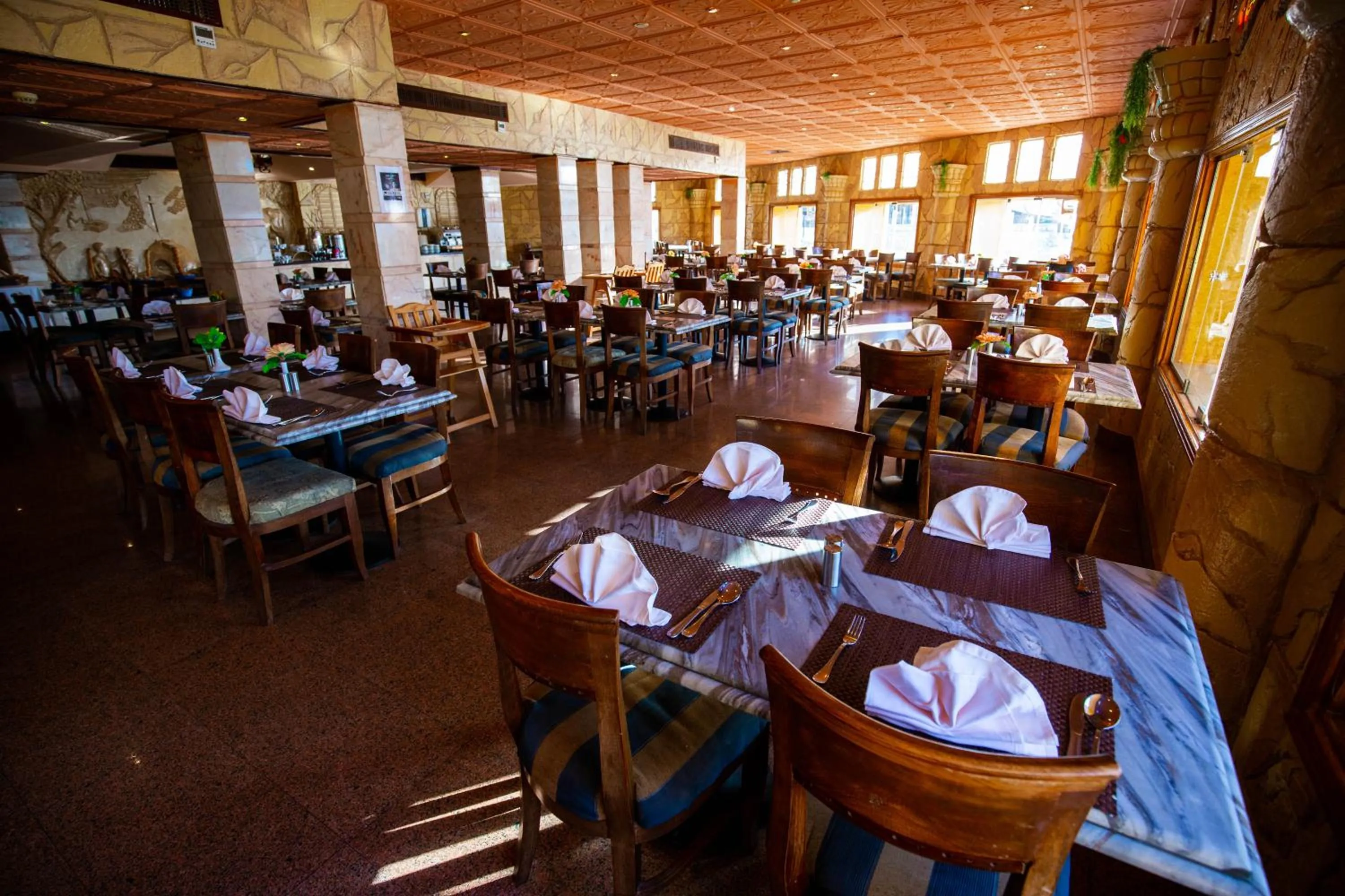 Restaurant/places to eat in Happy Life Village Dahab