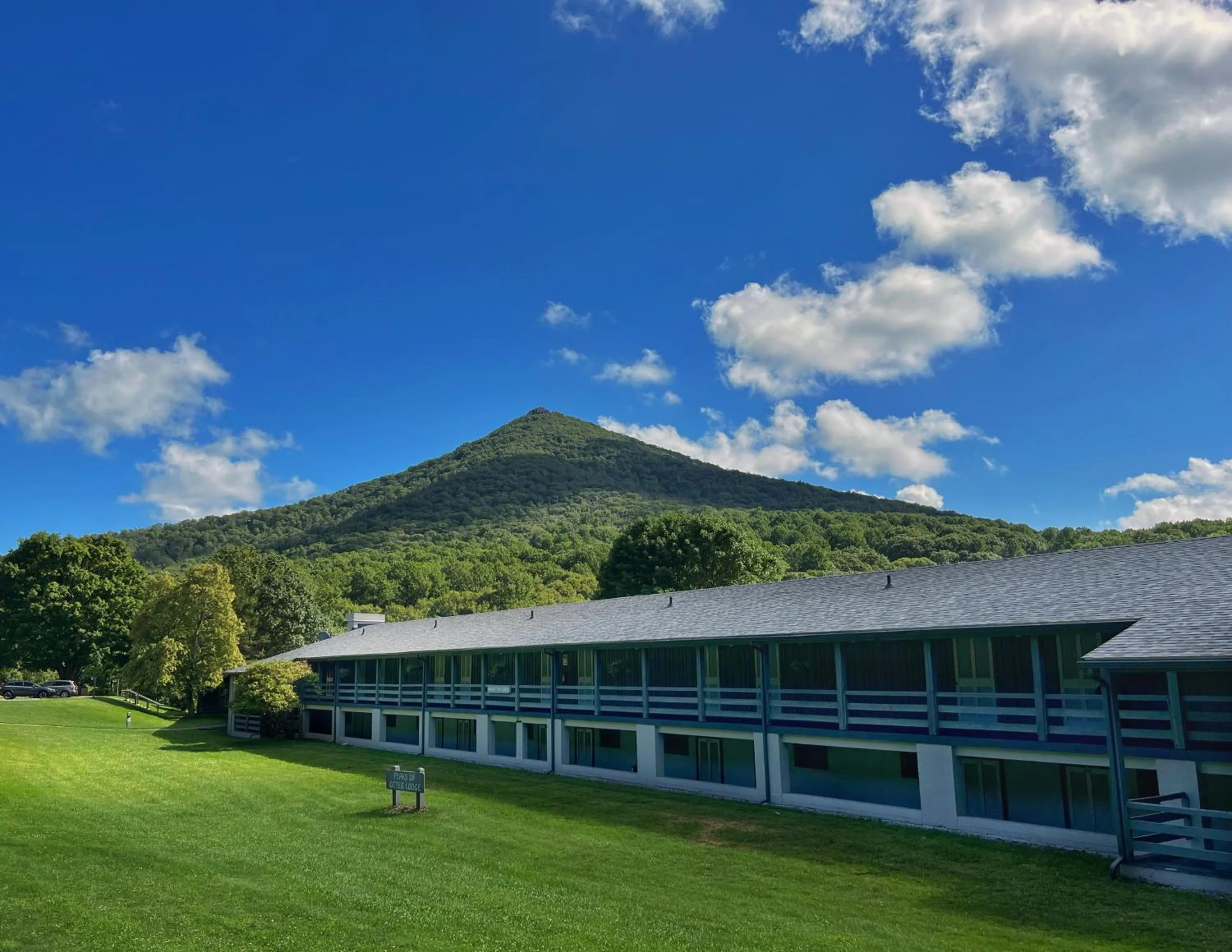 Peaks of Otter Lodge