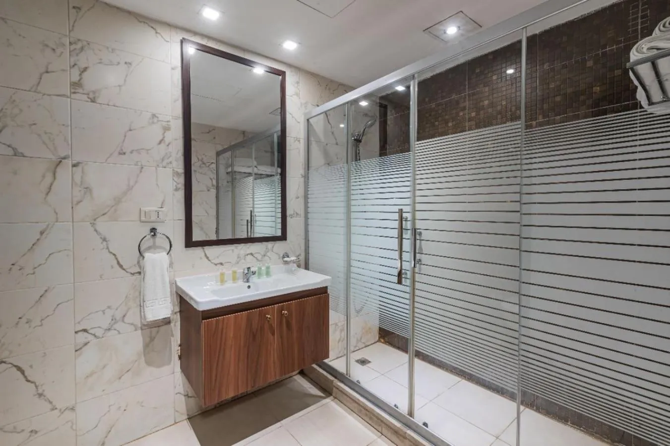 Shower in Lancaster Hotel Apartments-Gardens