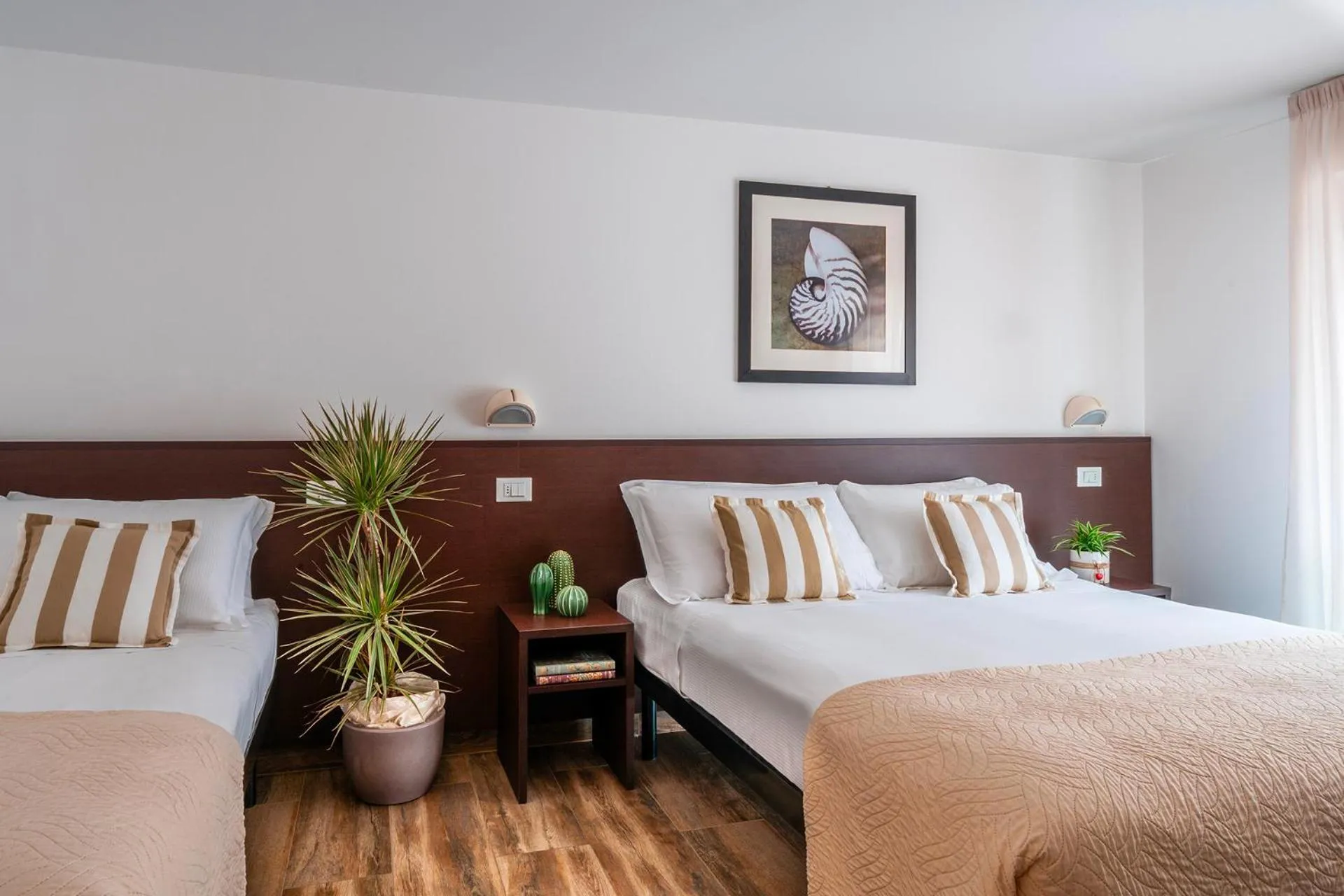 Bedroom, Bed in Hotel Carmen