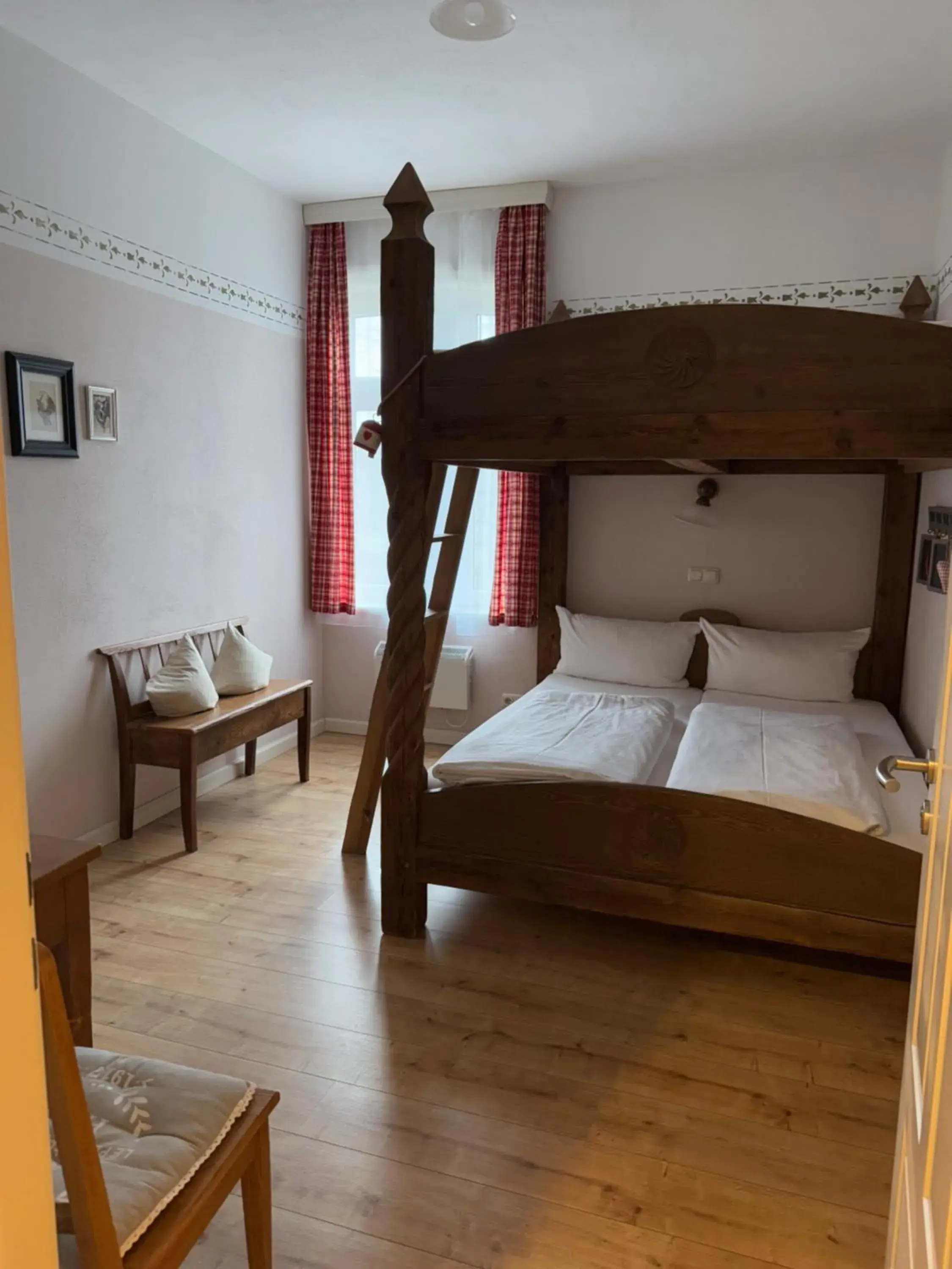 Classic Quadruple Room in Ölmühle Eberstedt Classic Quadruple Room in Ölmühle Eberstedt