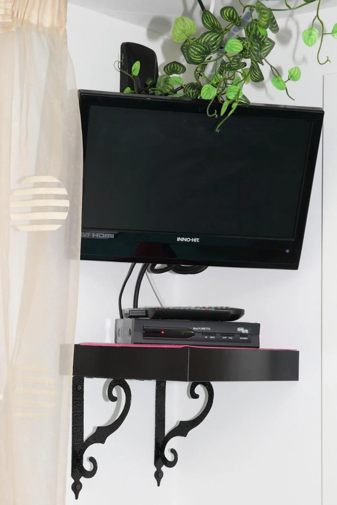 TV and multimedia in L'Isola di Esme