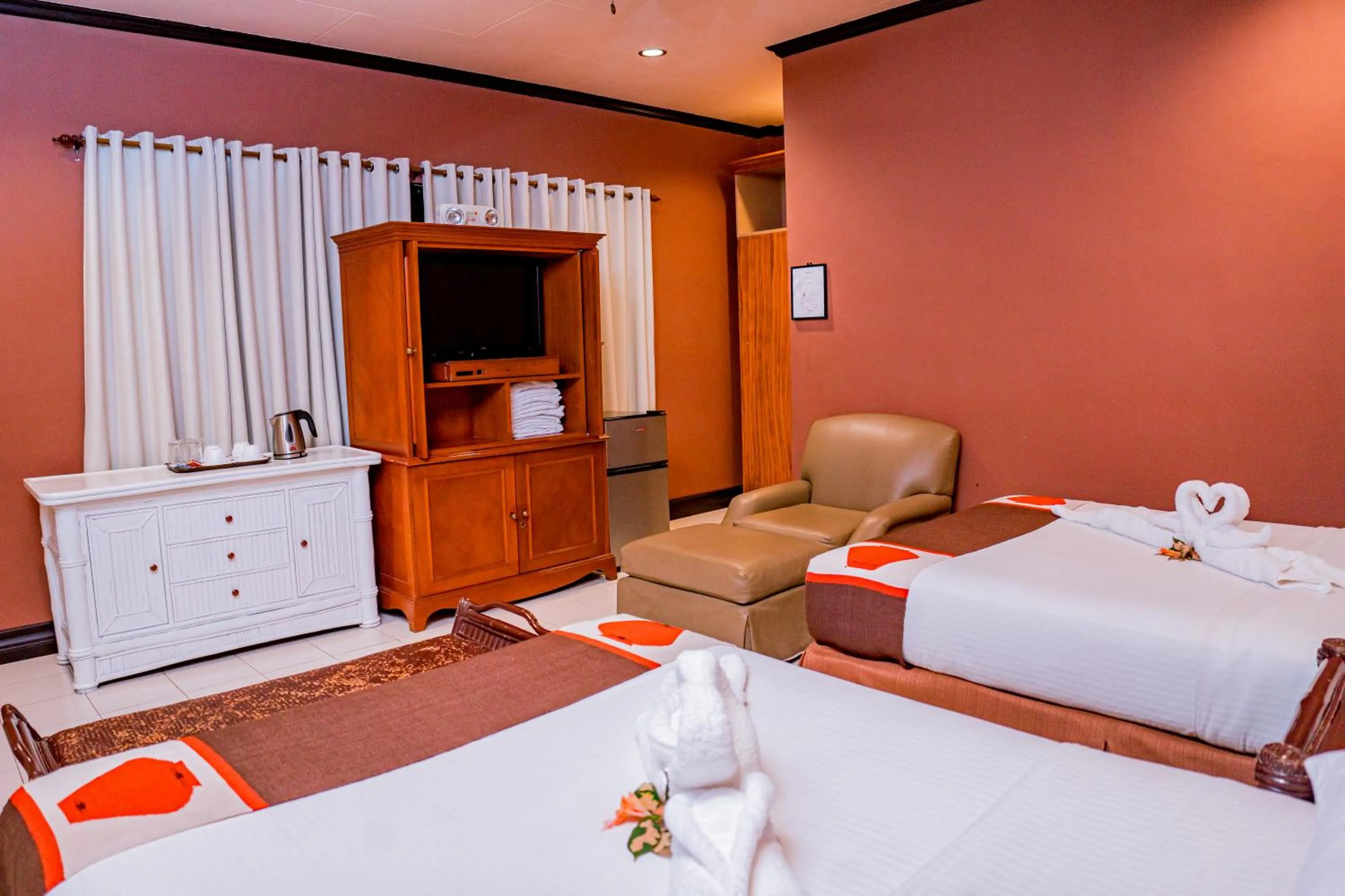 Bed in Paras Beach Resort - Camiguin