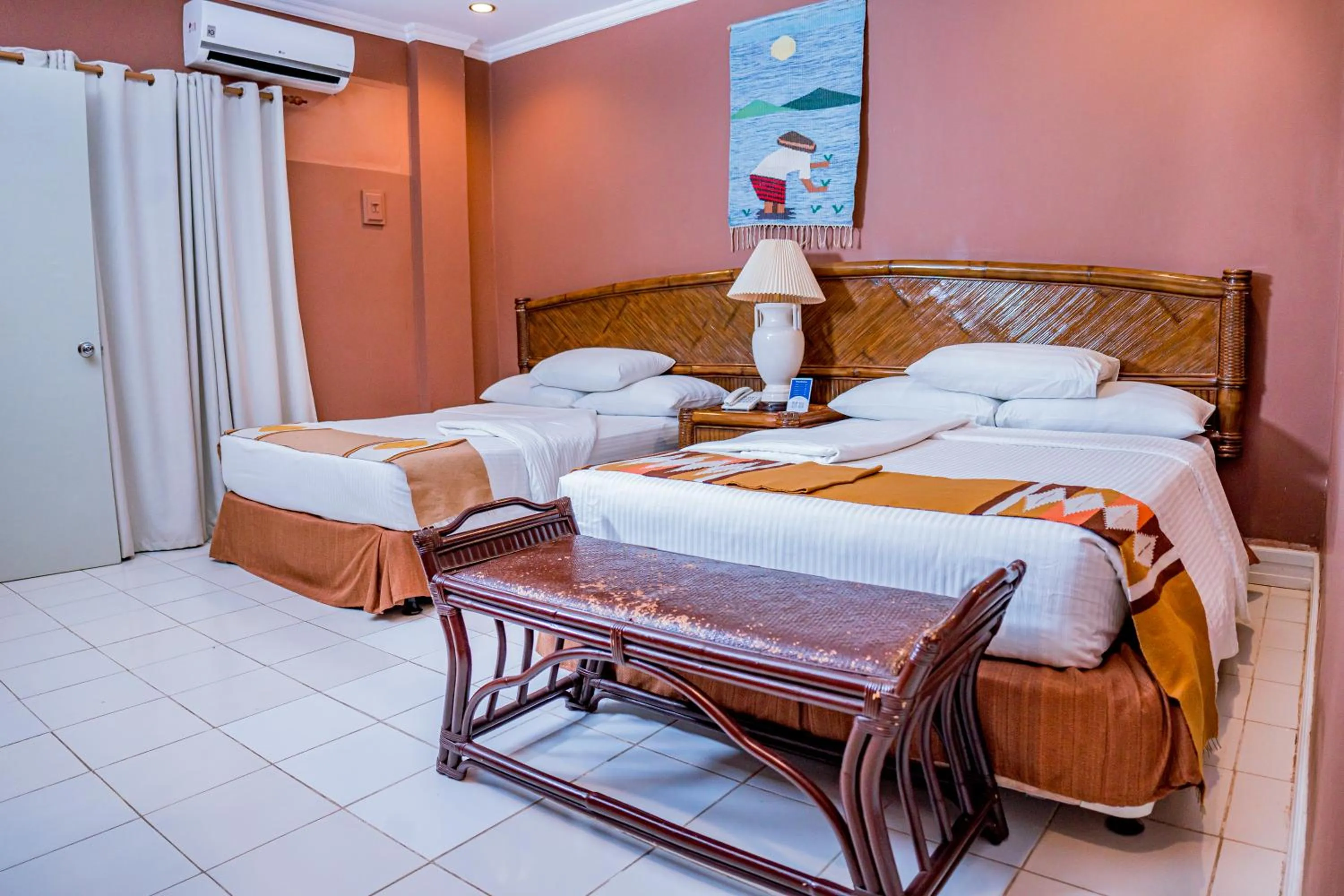 Bed in Paras Beach Resort - Camiguin