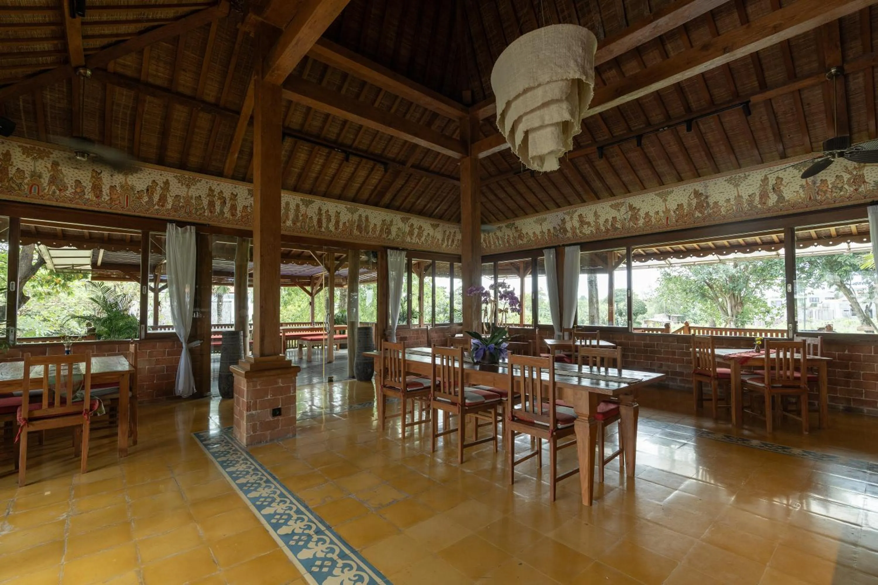 Restaurant/places to eat in Natajiwa Village, close to Canggu and Seminyak