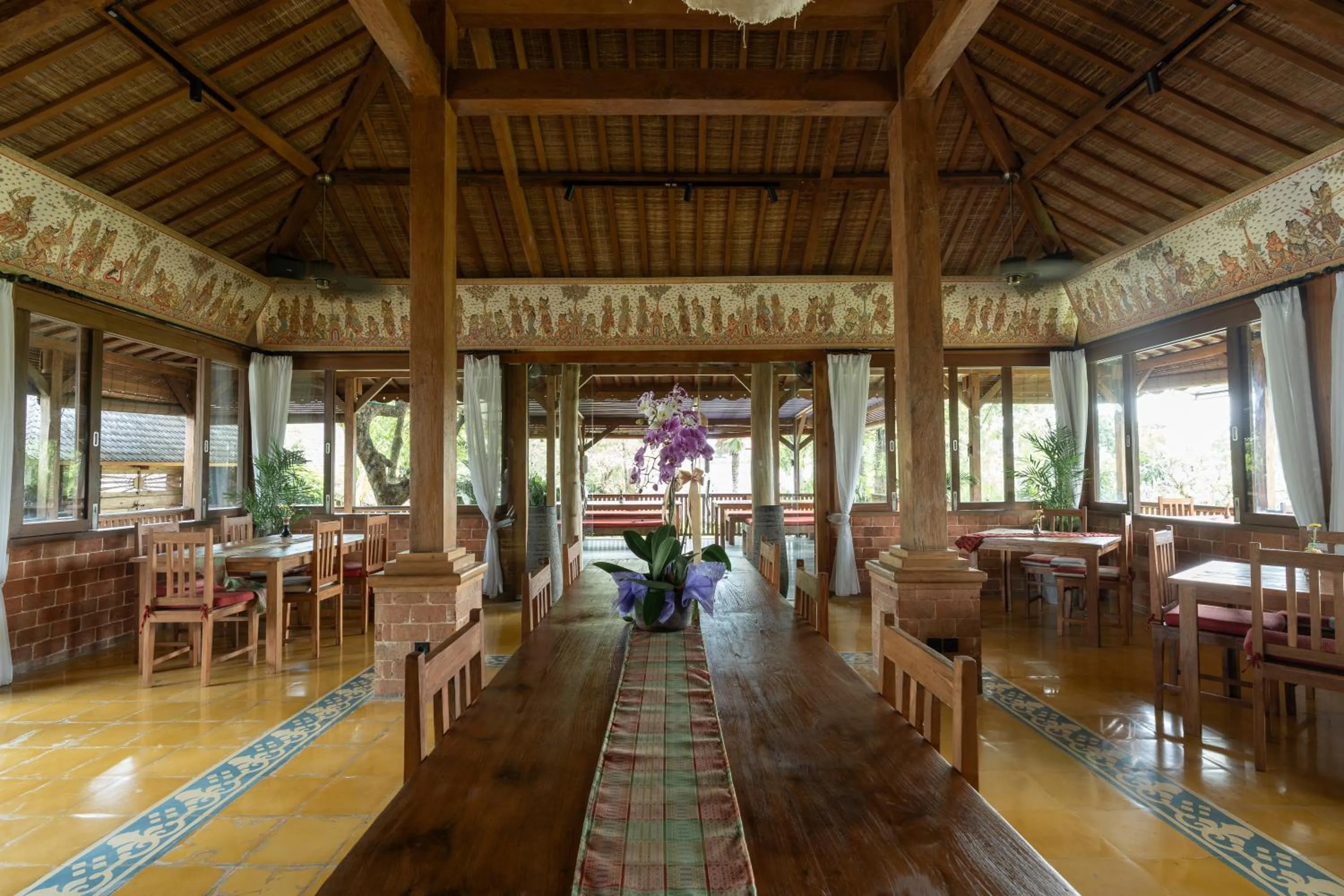 Restaurant/places to eat in Natajiwa Village, close to Canggu and Seminyak