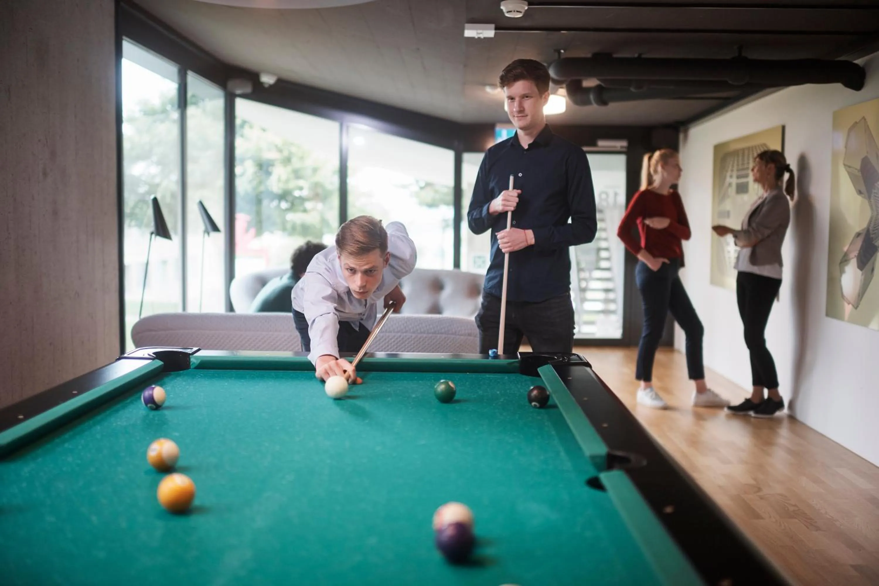Communal lounge/ TV room in Seminarhotel CAMPUS SURSEE