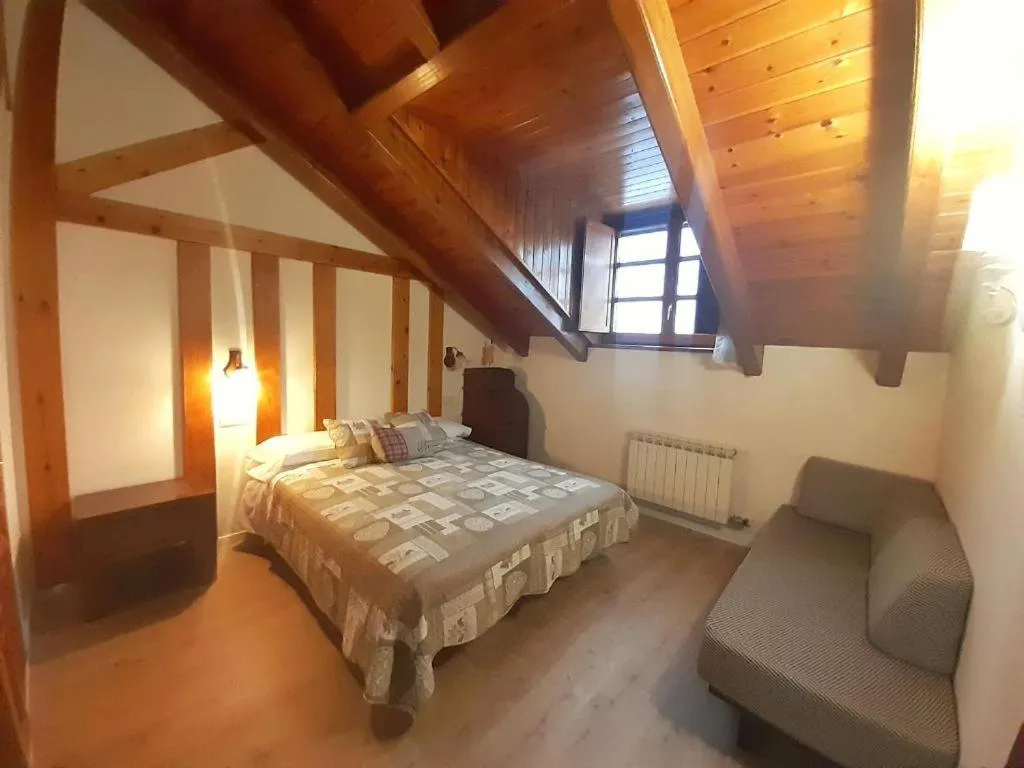 Bed in San Marsial Benasque Apart Hotel