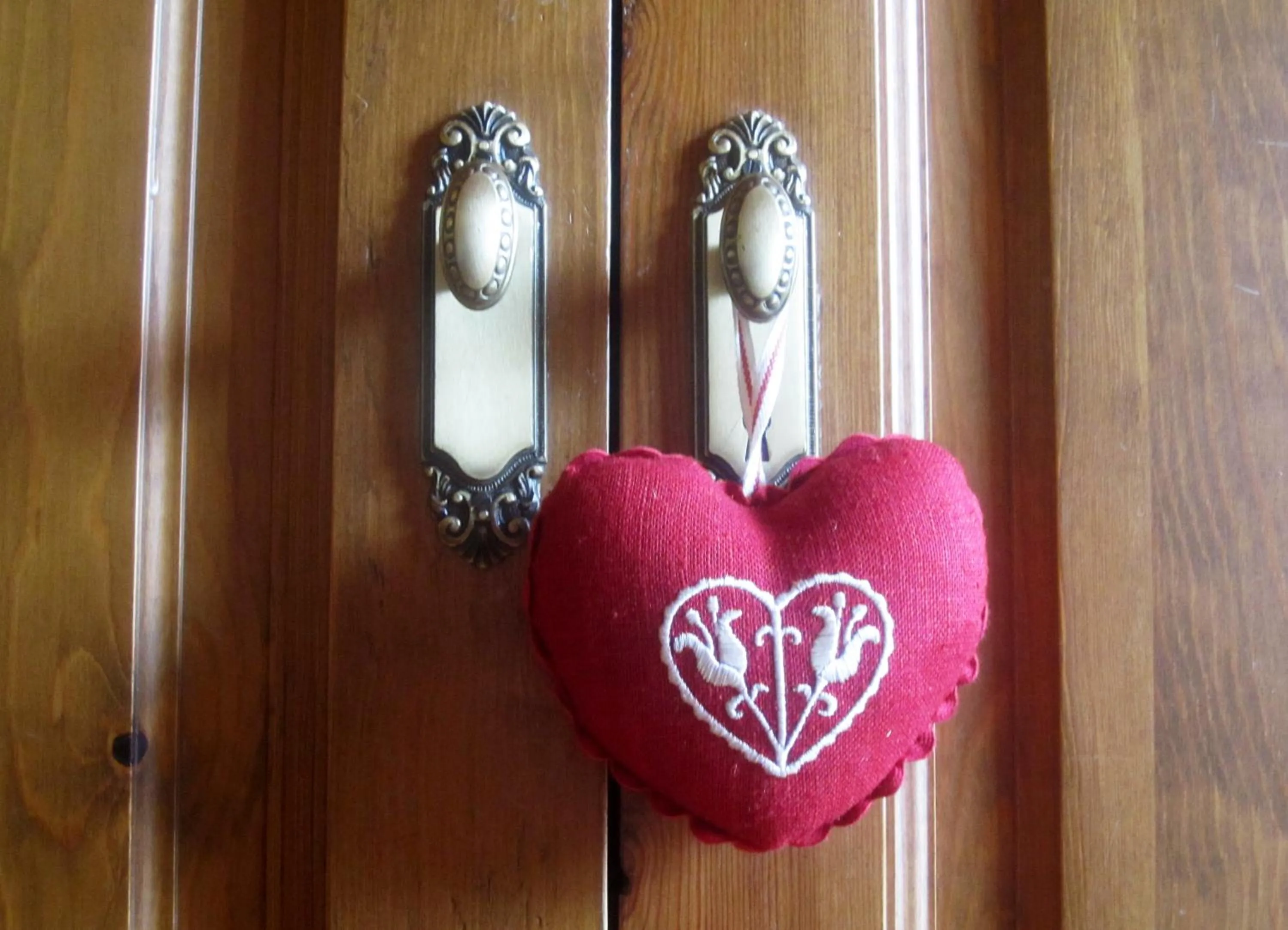 Decorative detail in San Marsial Benasque Apart Hotel