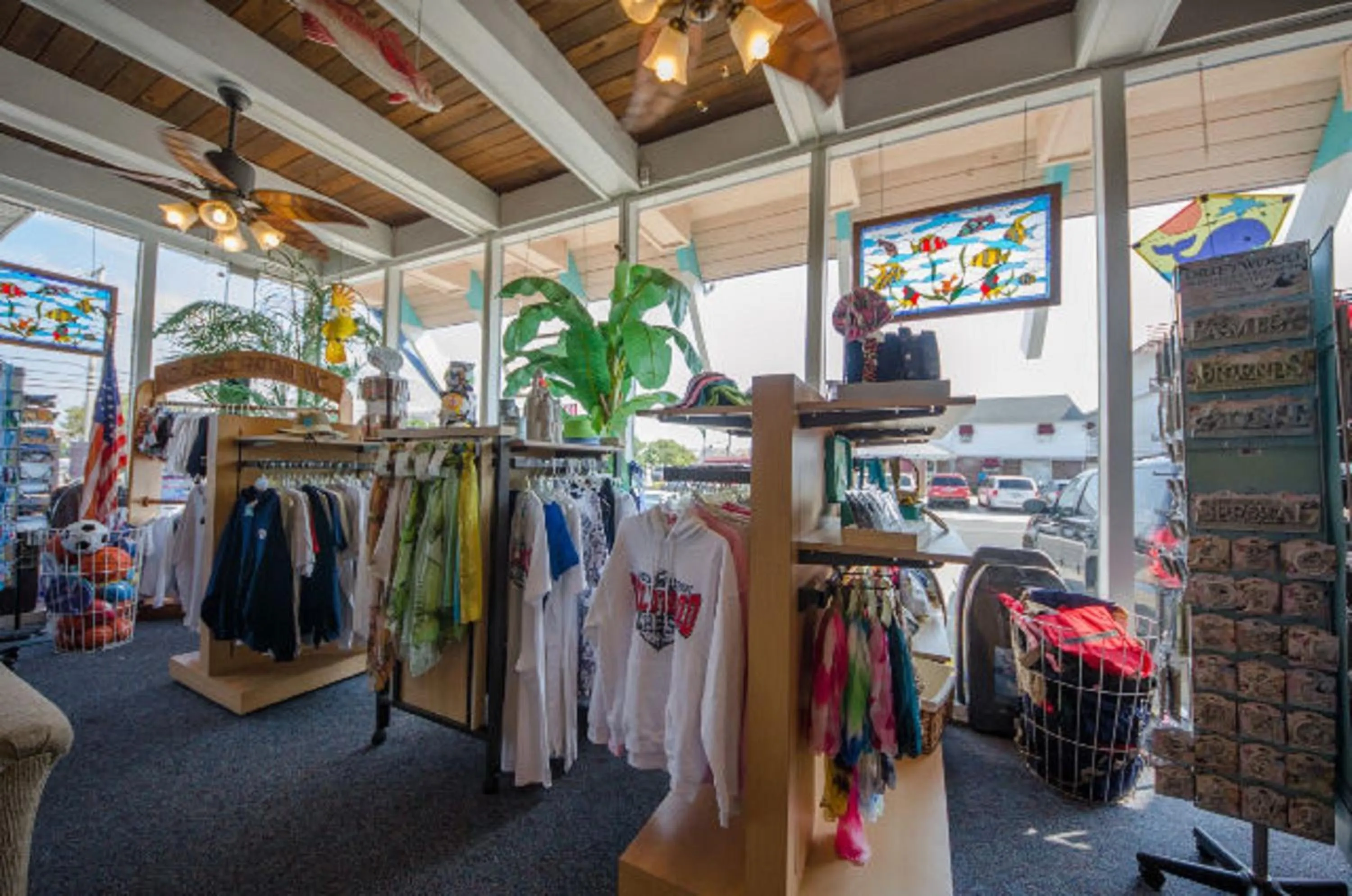 On-site shops in Tangiers Resort Motel