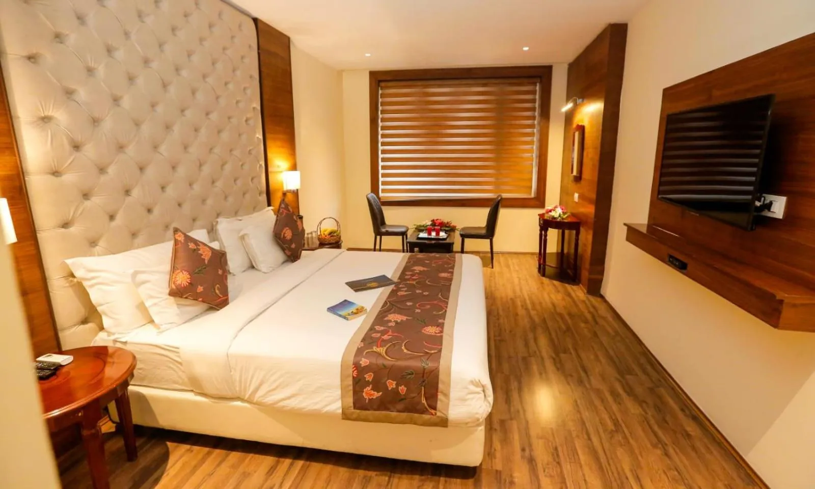 Bedroom in Hotel The Residency Srinagar