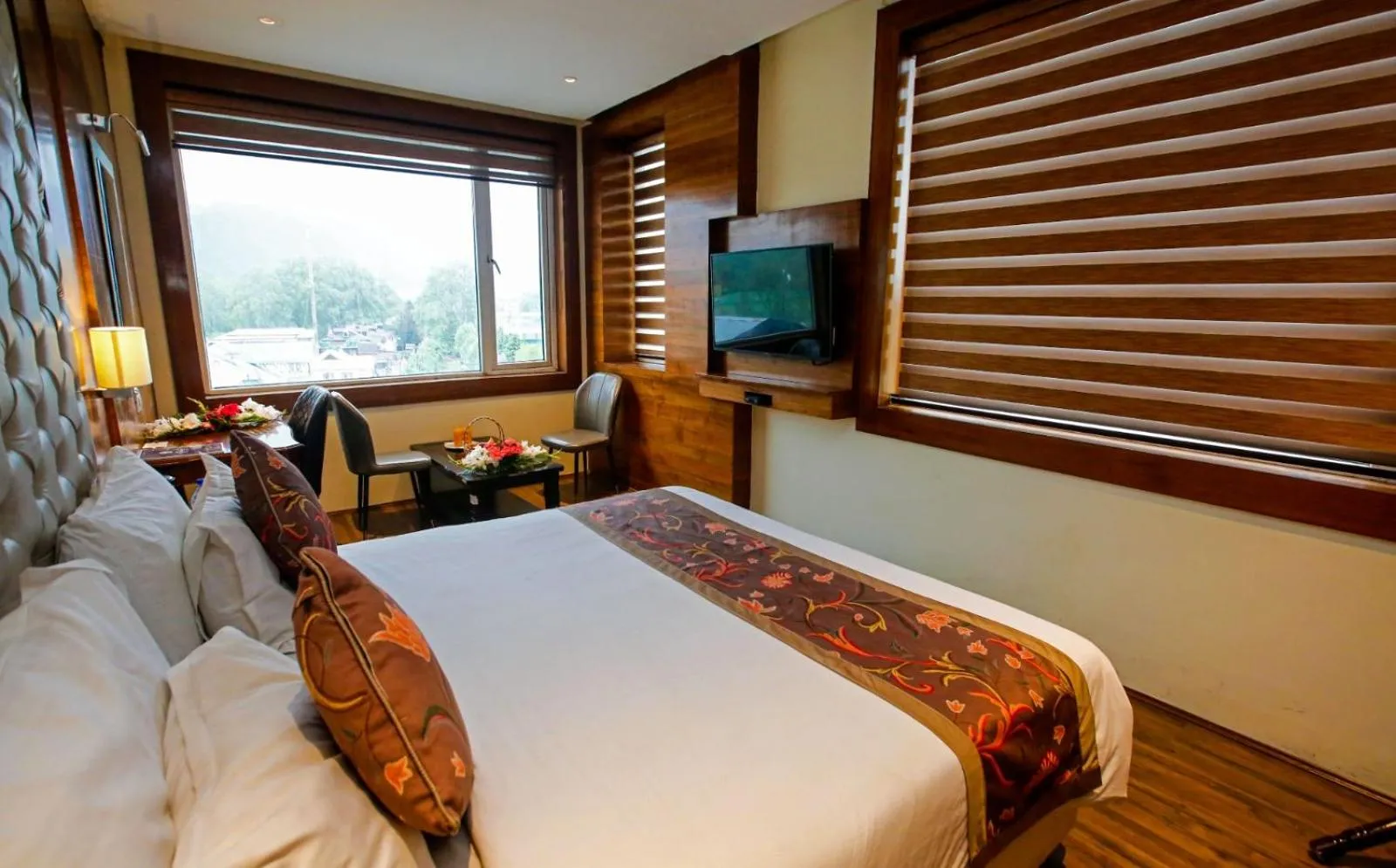 Bedroom in Hotel The Residency Srinagar