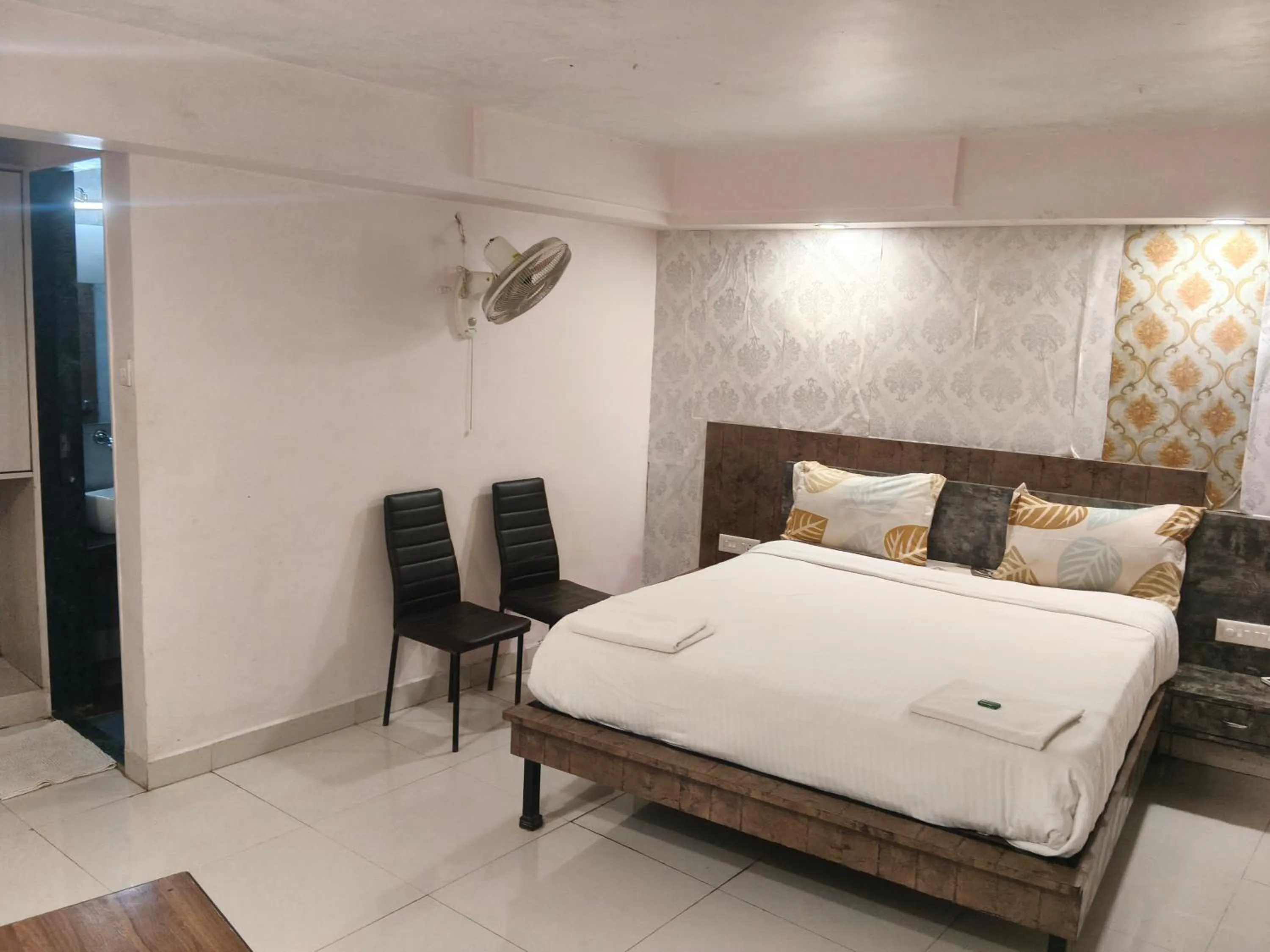 Bed in Hotel Laxmi Residency